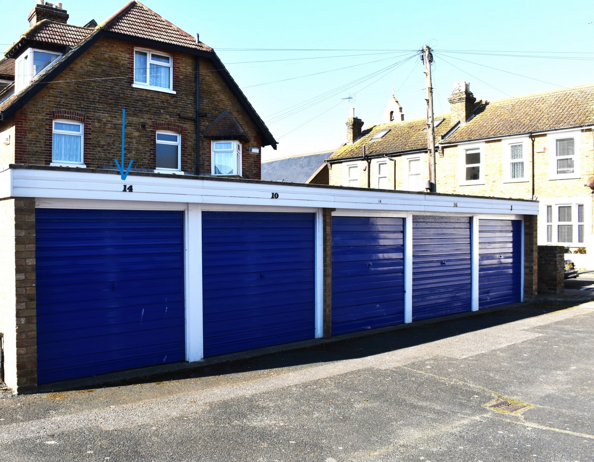 GARAGE