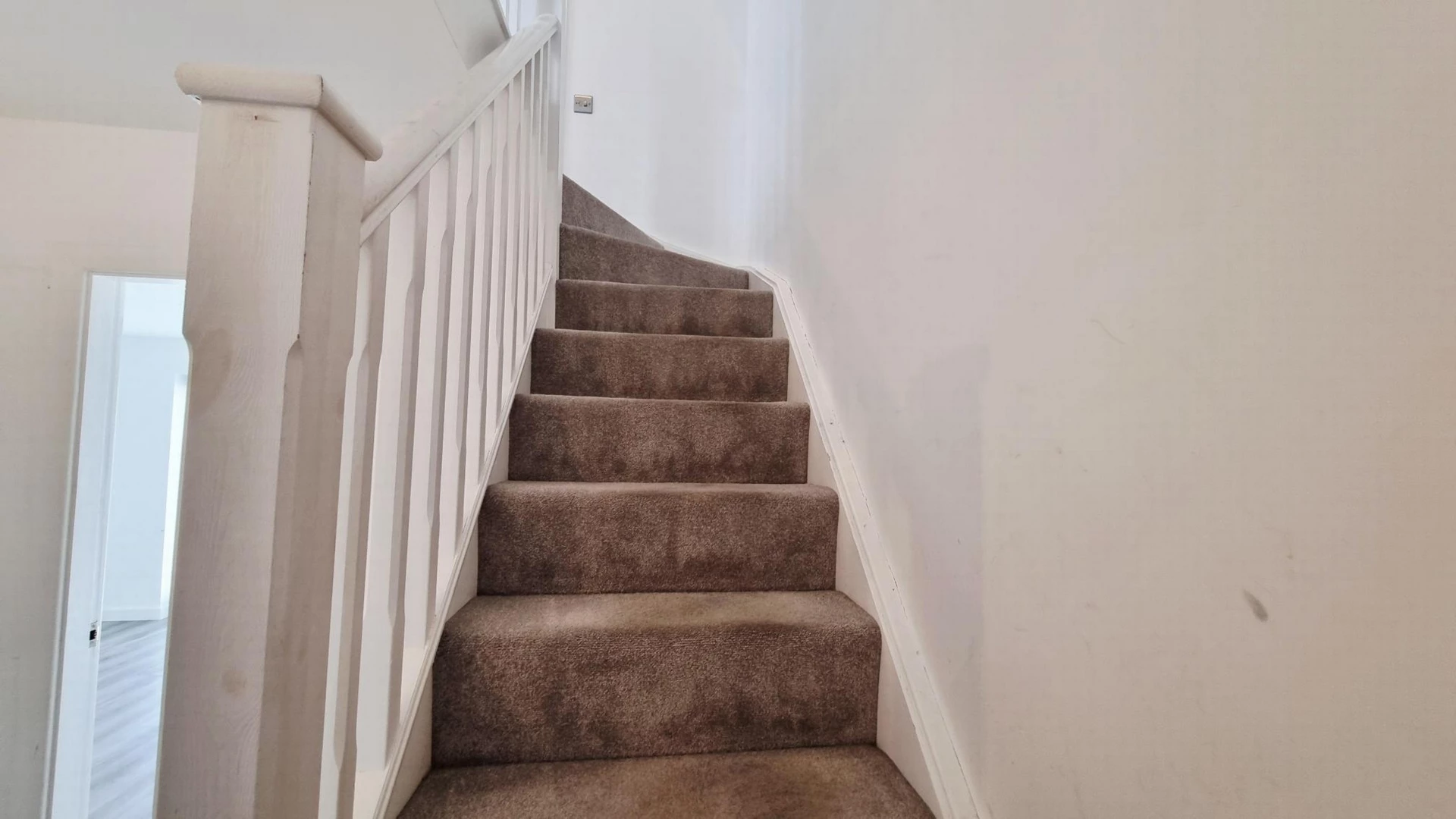 Stairway to 1st Floor