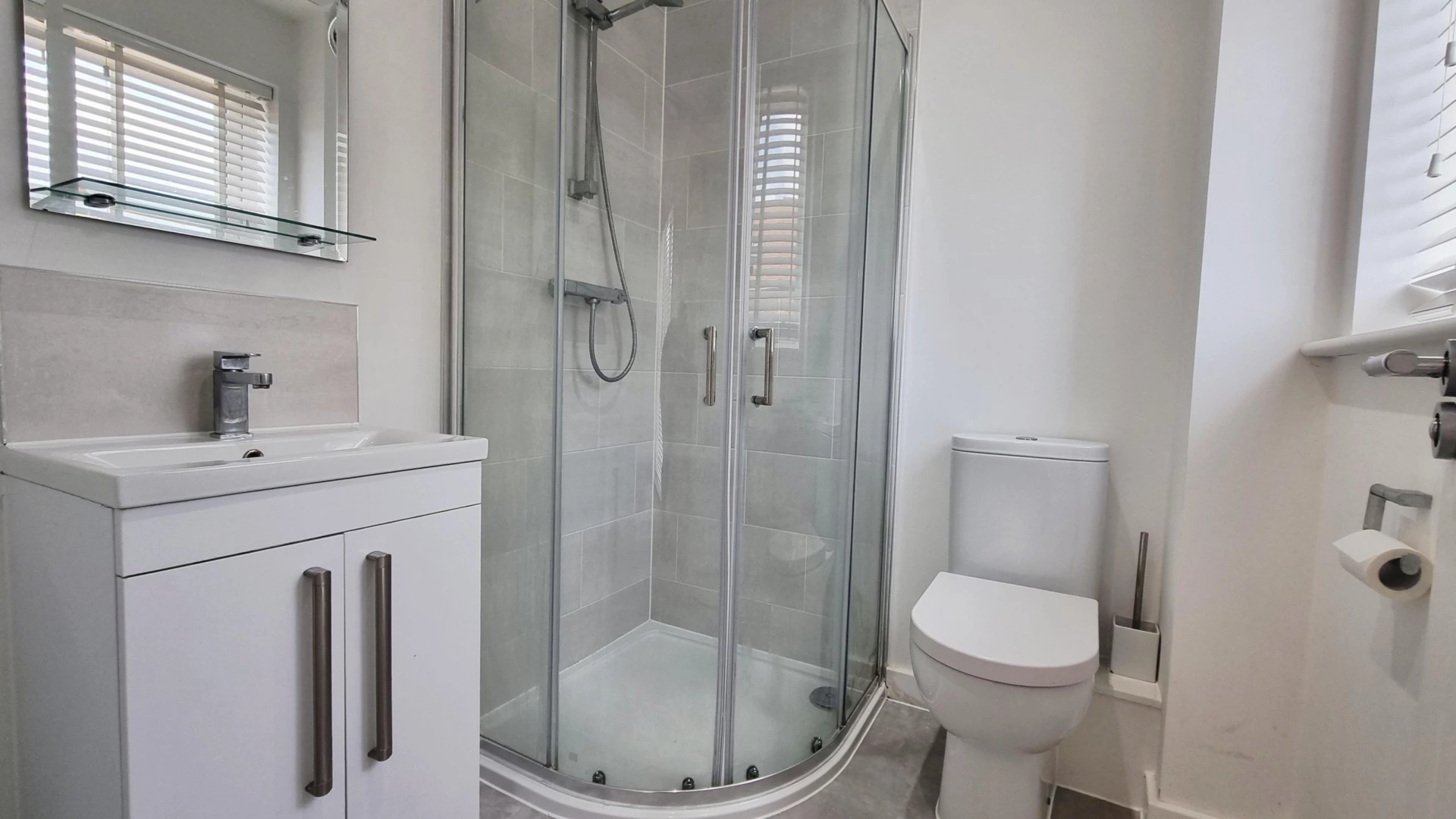 Front Bedroom Ensuite