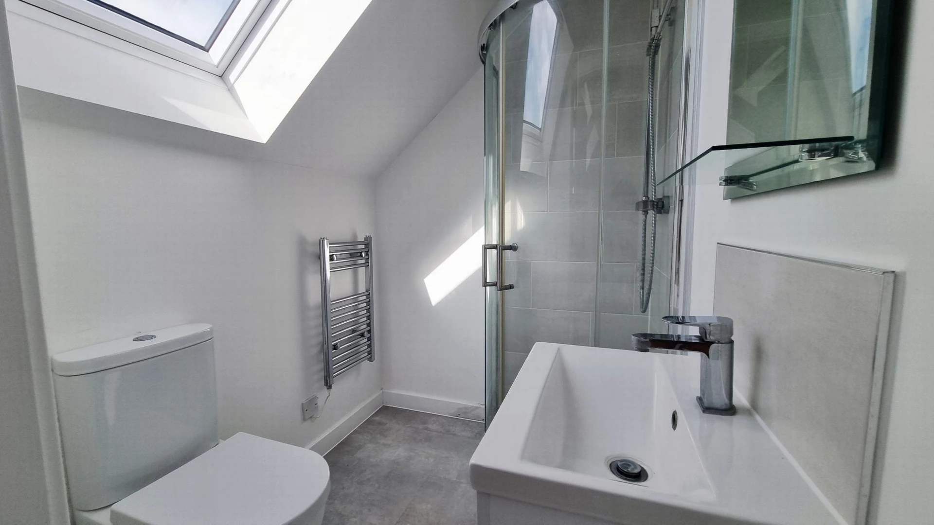 Top Floor Ensuite