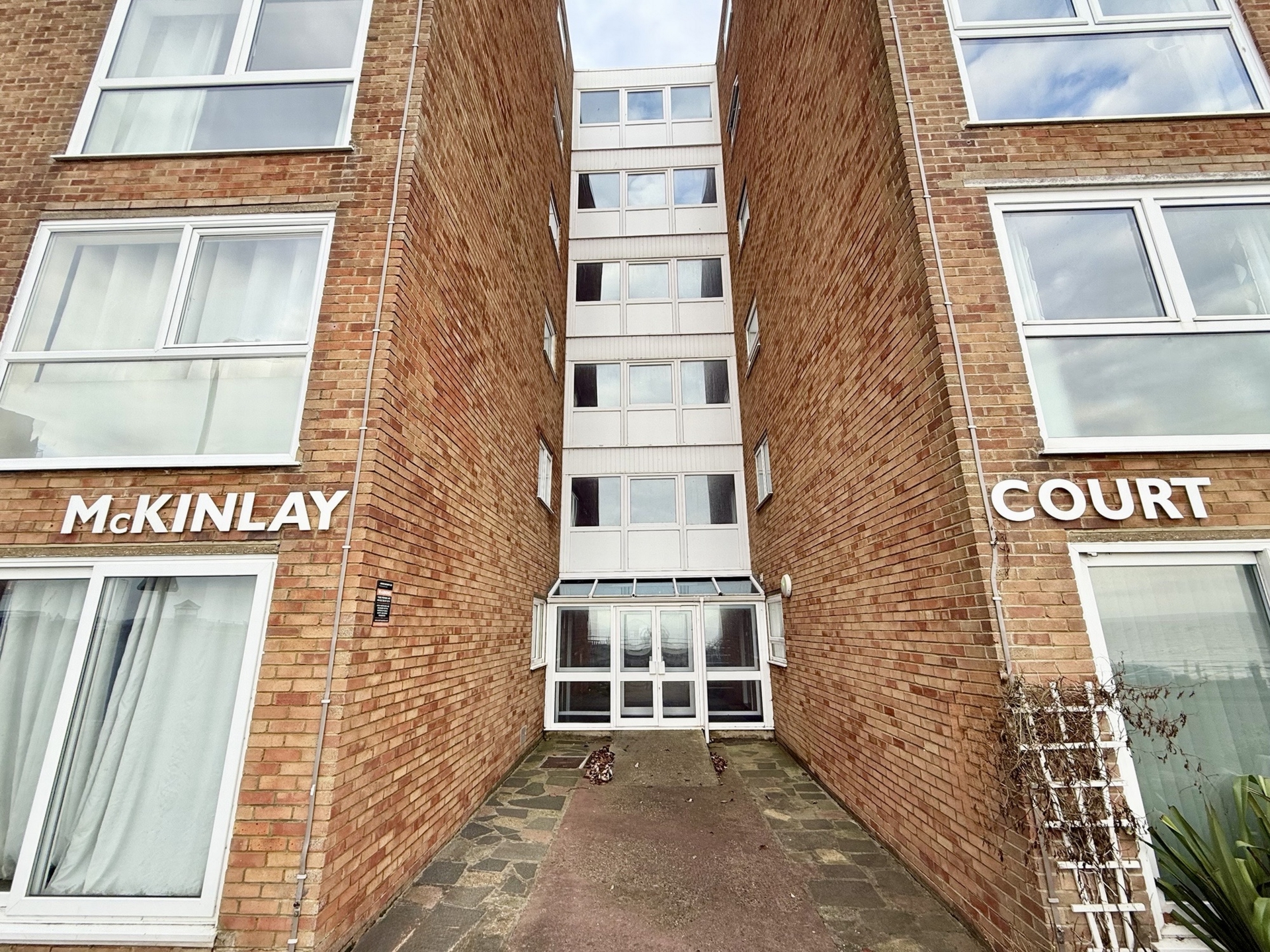 McKinlay Court