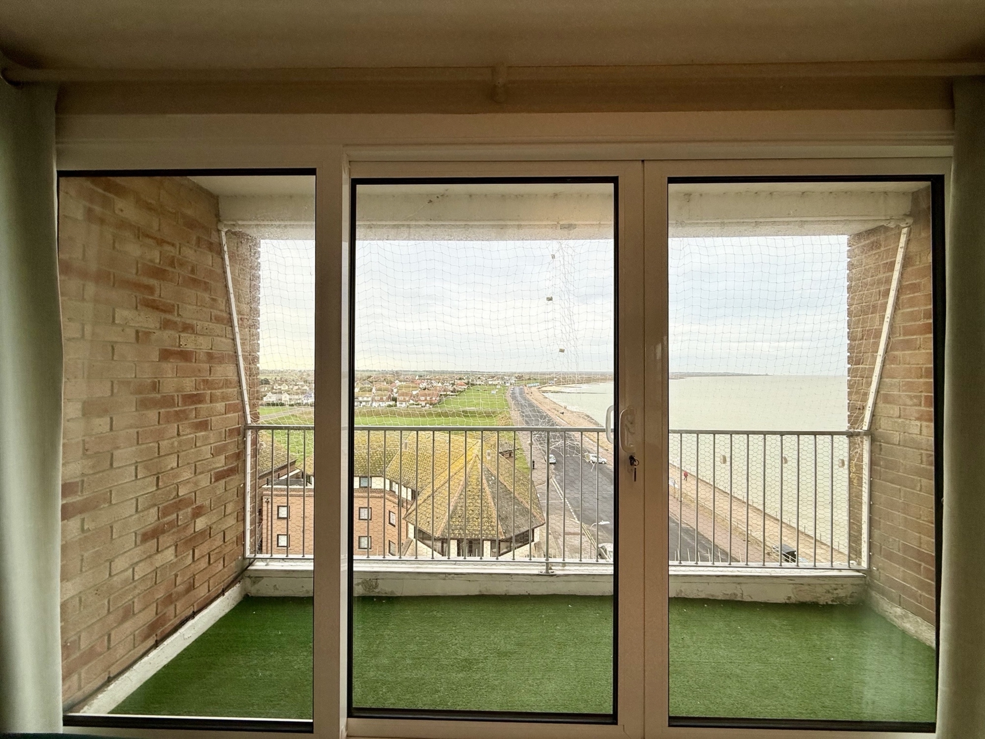 Lounge/Diner Balcony