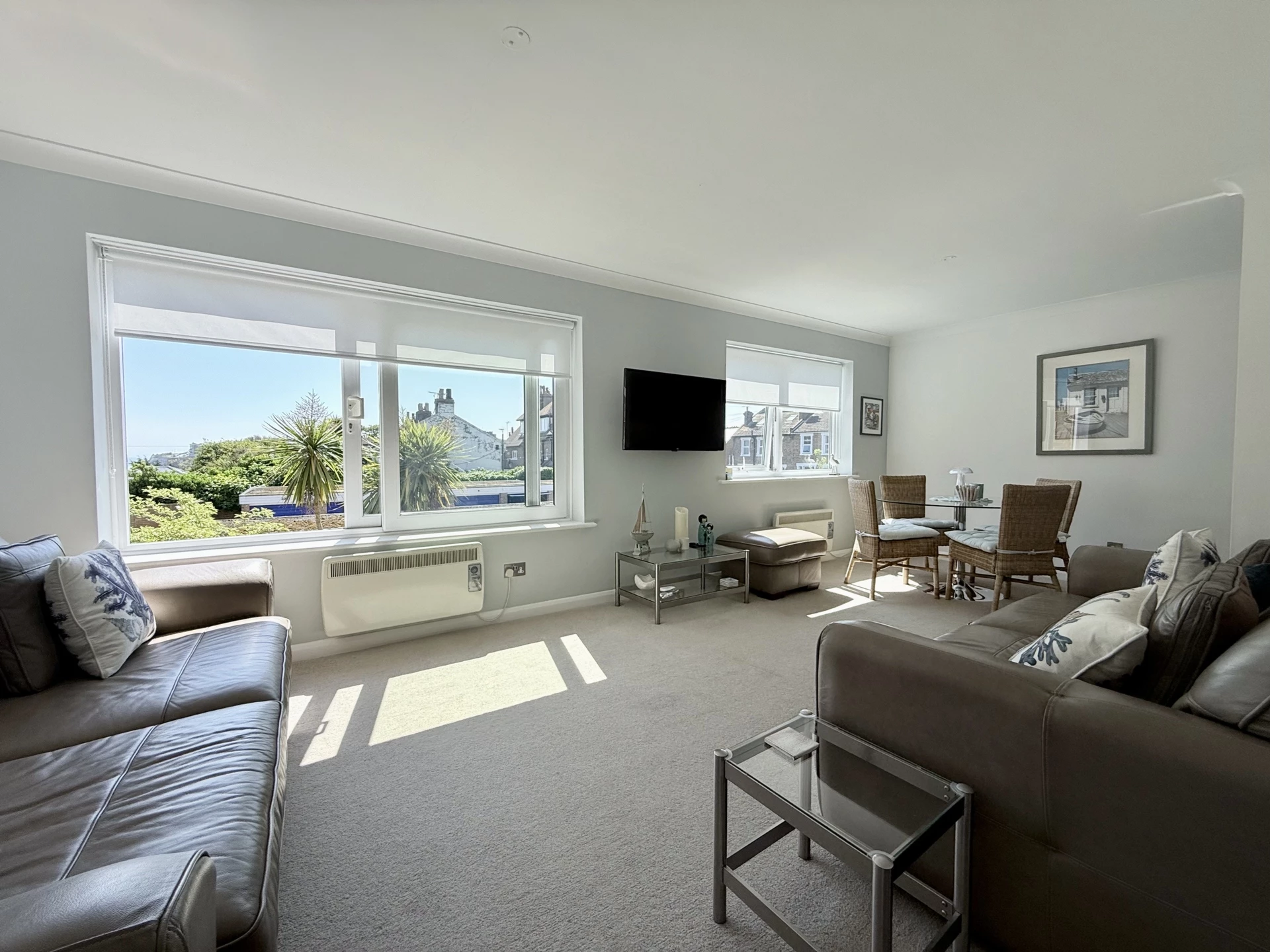 South Facing Open Plan Living