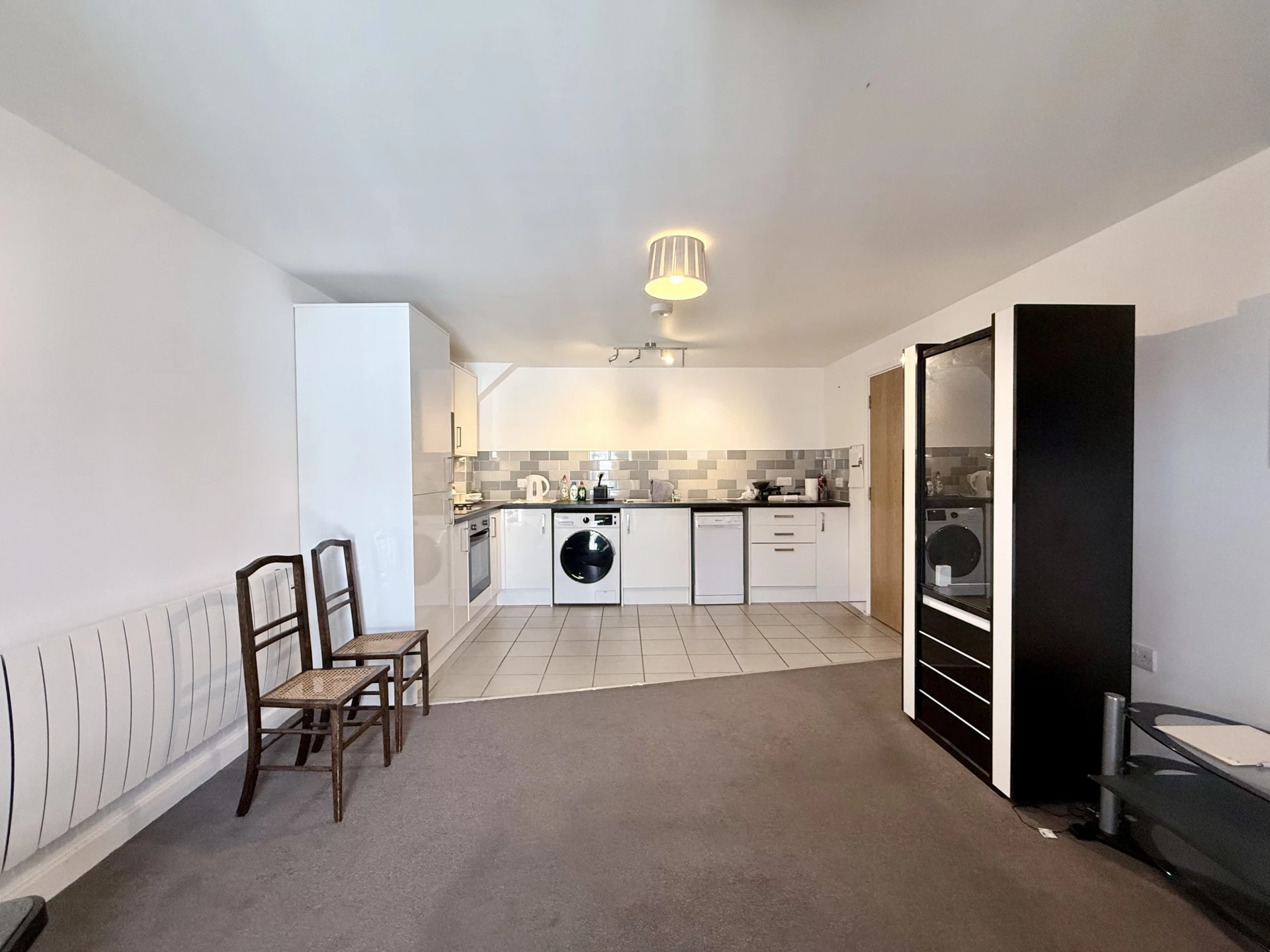Lounge/Kitchen