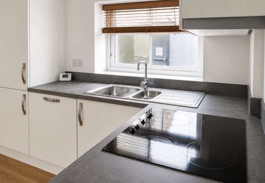 Living/Kitchen Area