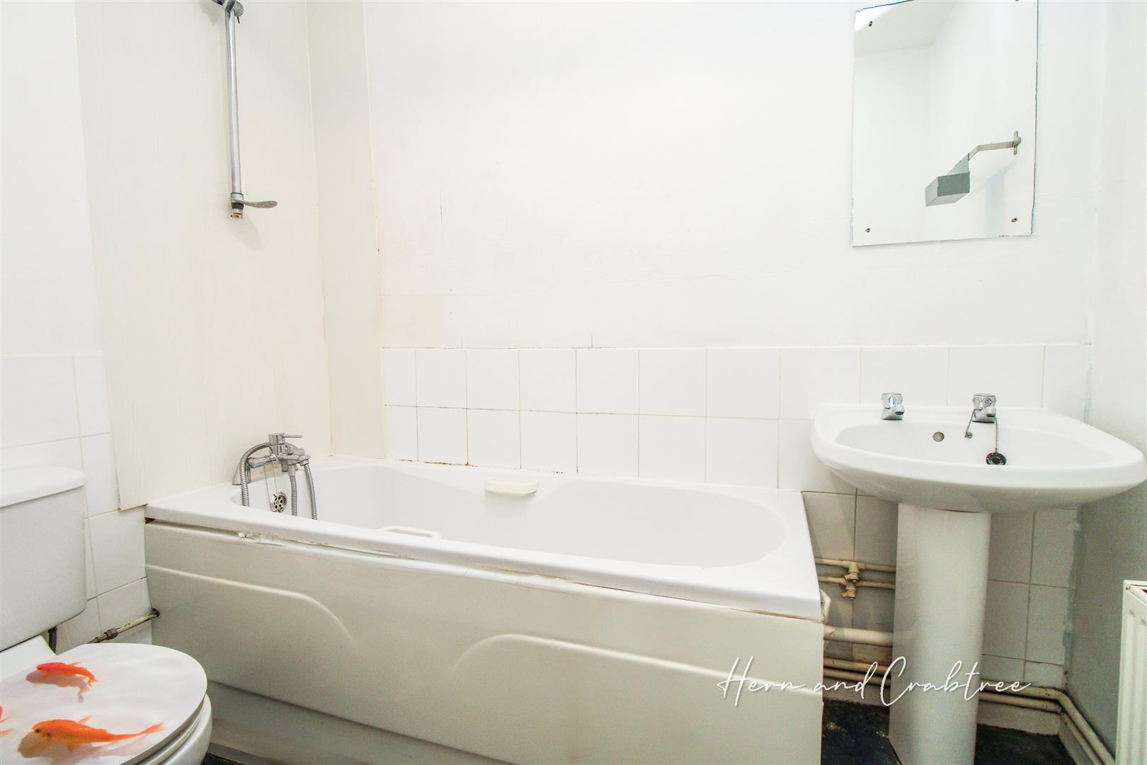 Property For Sale St Brides Court, Caerau, CF5 1 Bedroom Flat First