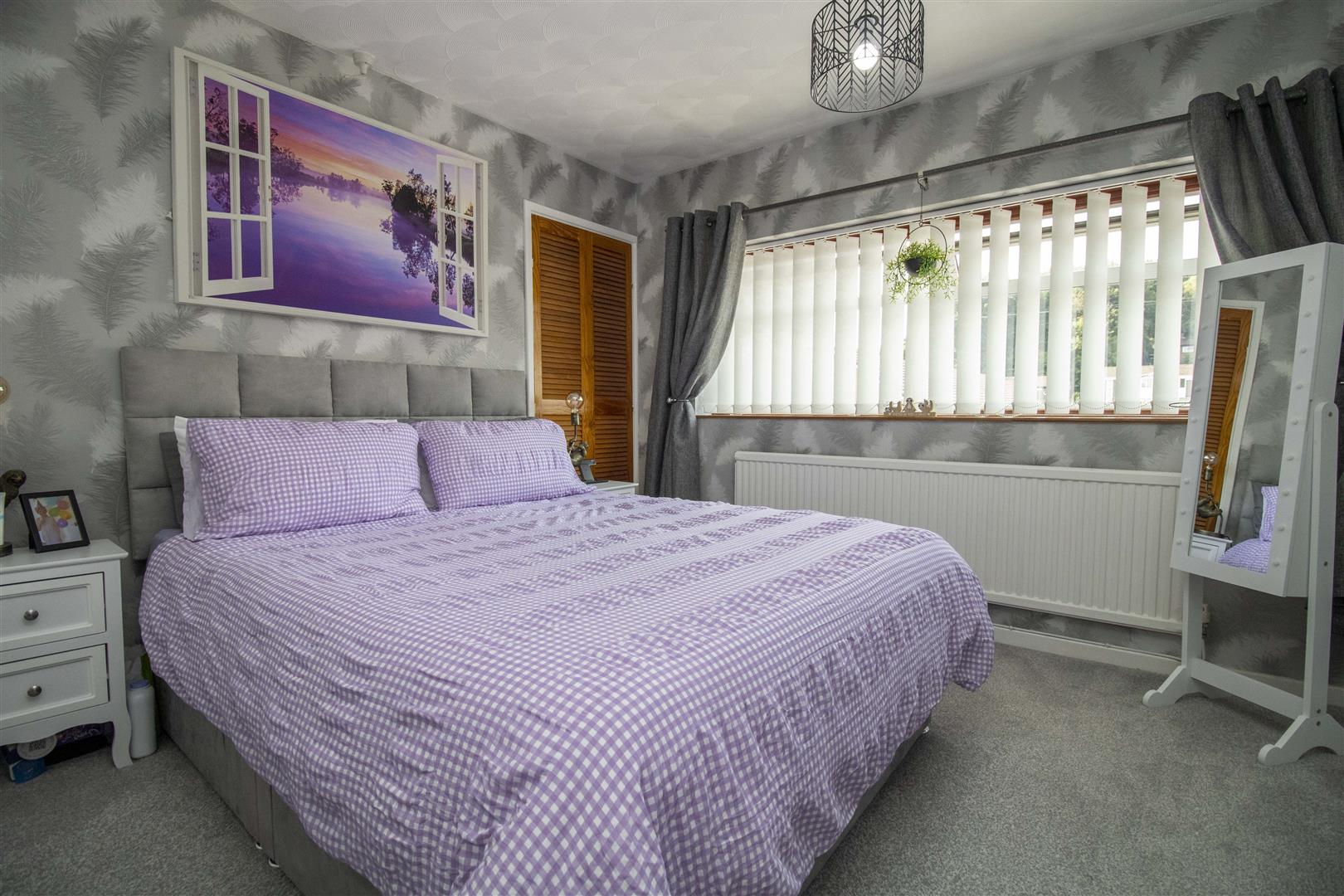Bed 1.jpg