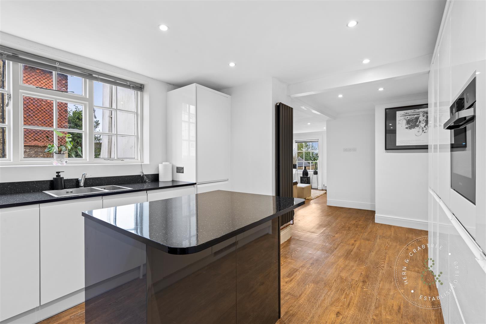 Property For Sale The Cathedral Green, Llandaff, CF5 2 Bedroom Flat