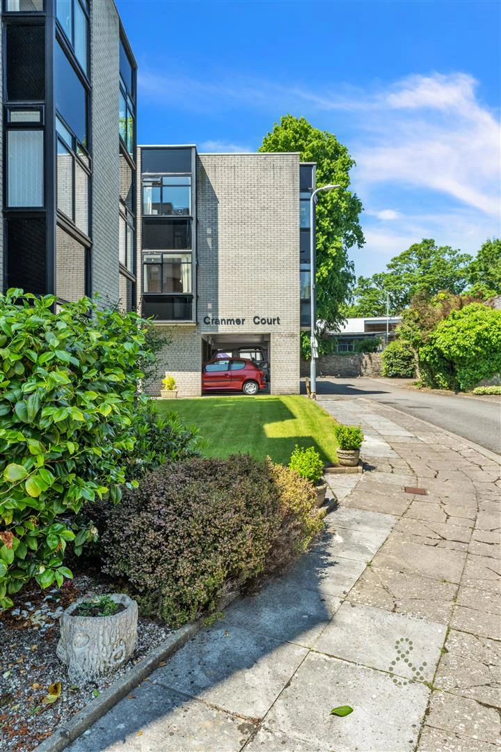 Cramner Court, Llandaff, HernCrabtree (3).jpg