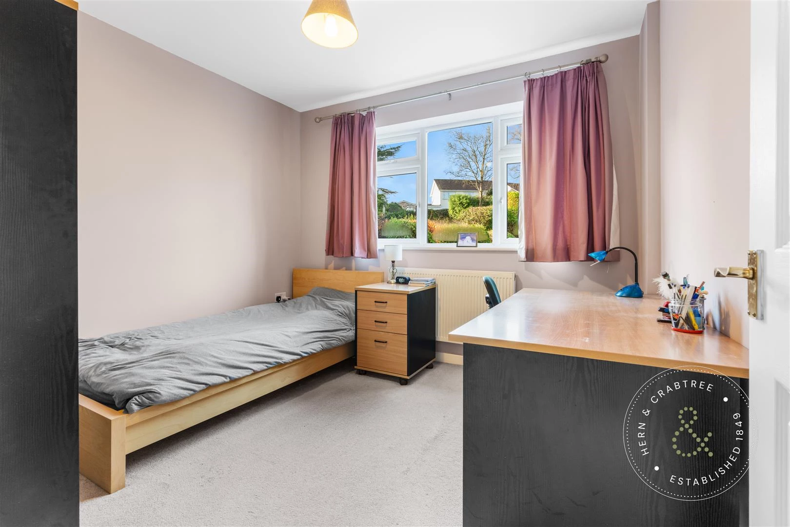 Dan Y Bryn Ave, Hern Crabtree (6).jpg