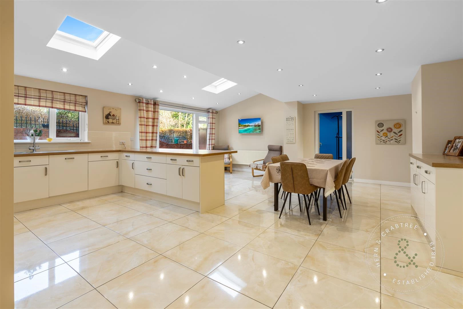 Dan Y Bryn Ave, Hern Crabtree (19).jpg