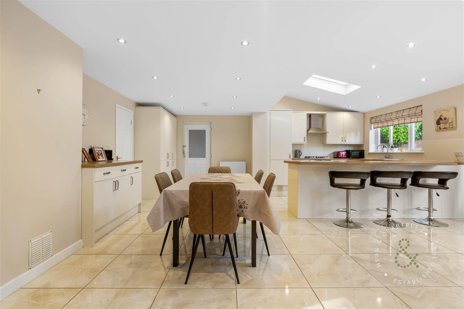 Dan Y Bryn Ave, Hern Crabtree (22).jpg