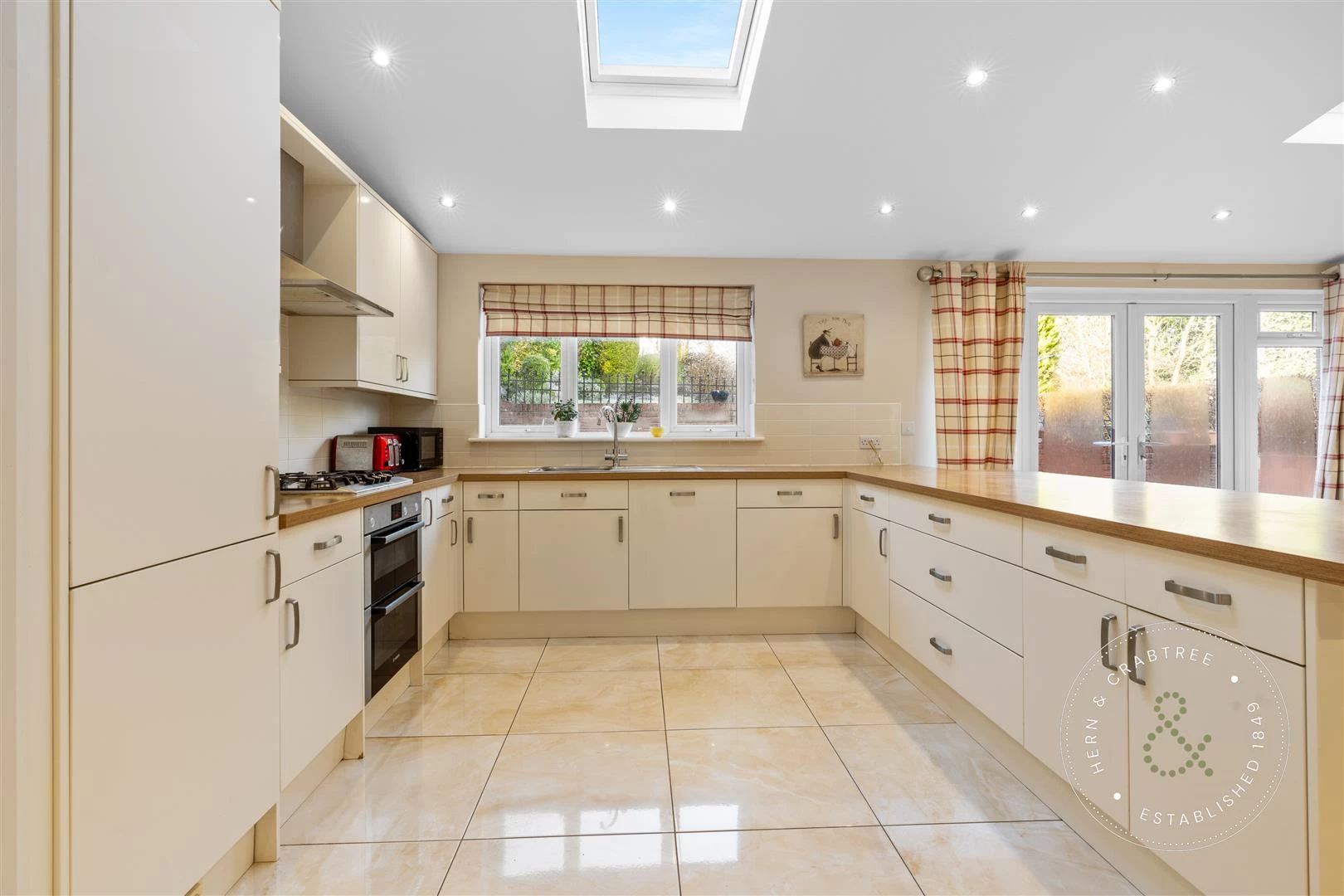 Dan Y Bryn Ave, Hern Crabtree (20).jpg