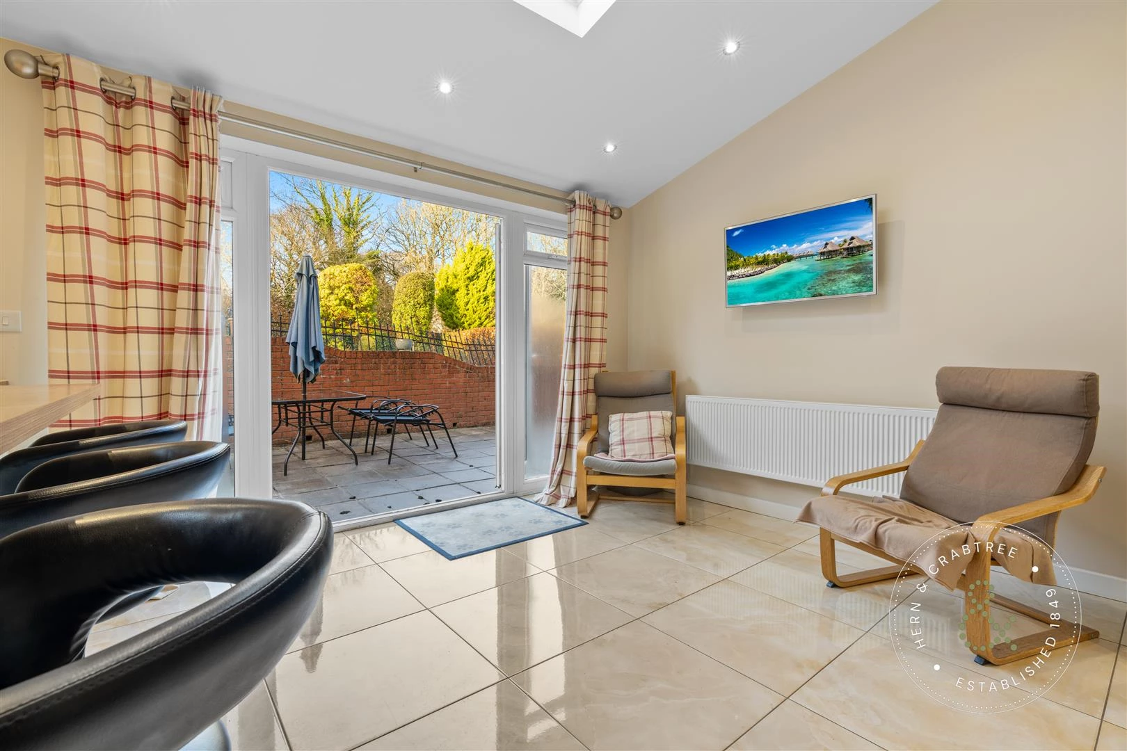 Dan Y Bryn Ave, Hern Crabtree (16).jpg