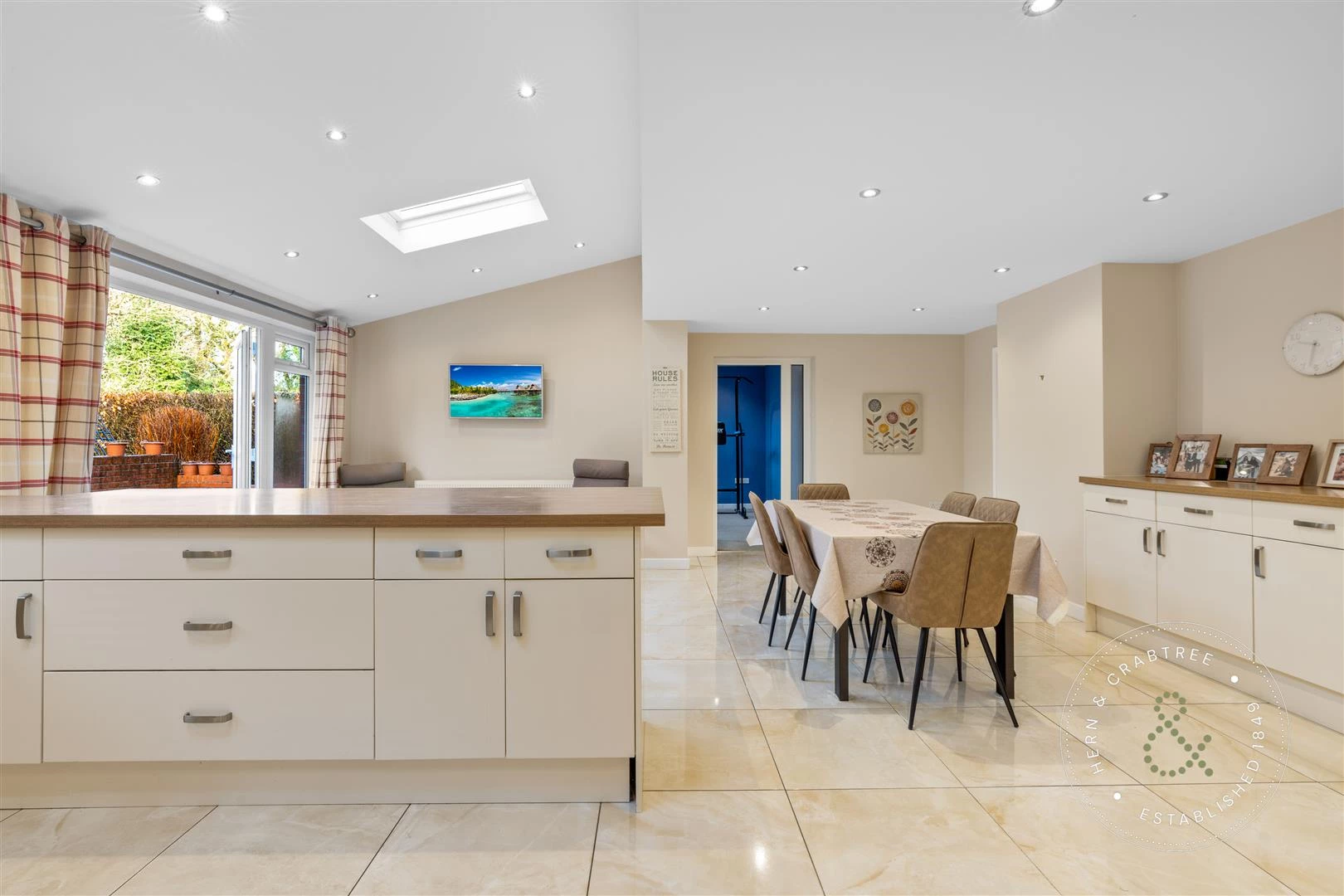 Dan Y Bryn Ave, Hern Crabtree (18).jpg