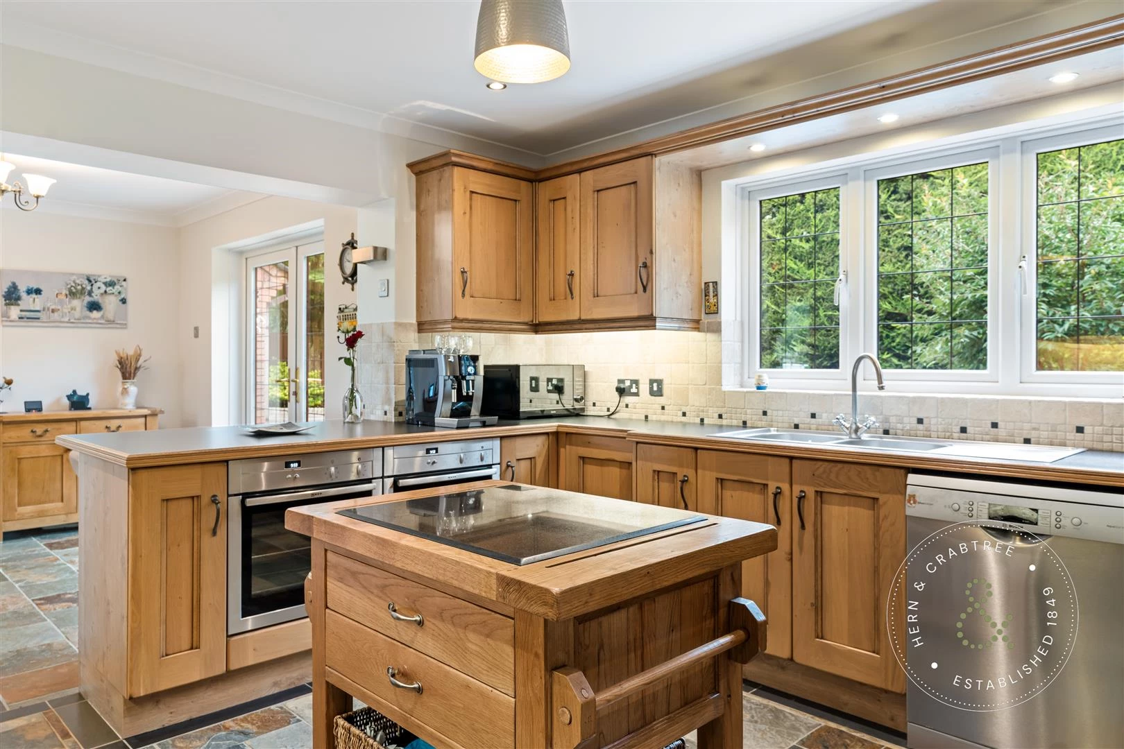 Greenwood Road, Llandaff, Hern Crabtere (24).jpg