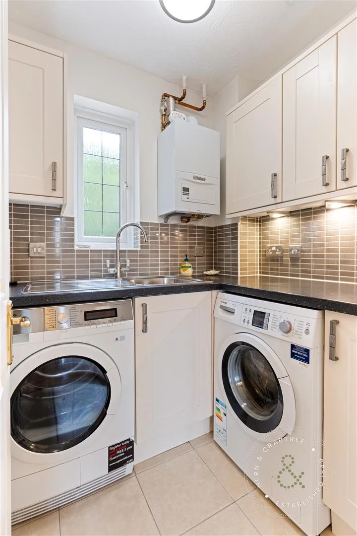 Greenwood Road, Llandaff, Hern Crabtere (30).jpg