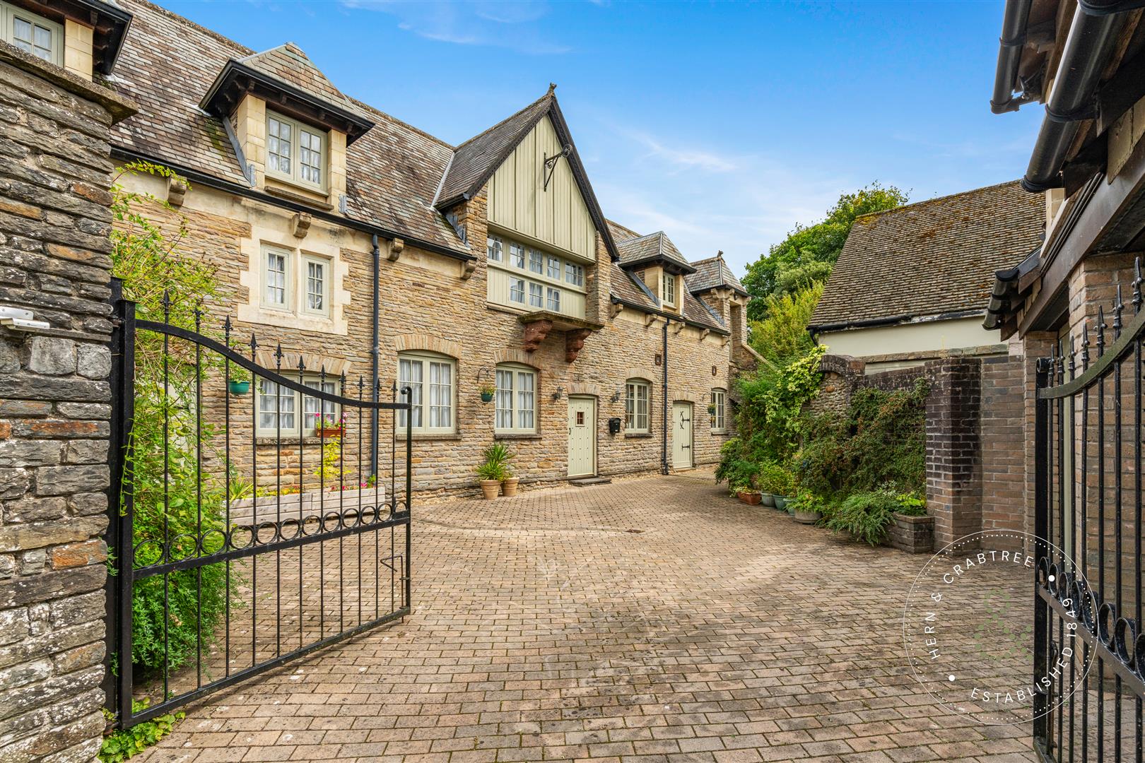 The Stables, Ely Road, Llandaff, Cardiff CF5 2BY