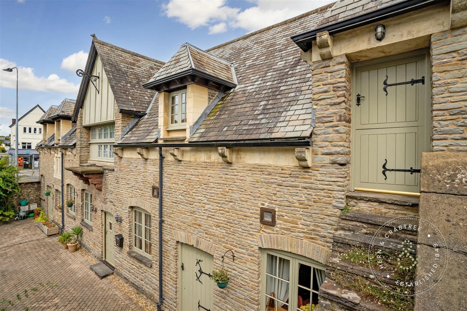 The Stables, Llandaff, Hern Crabtree (6).jpg