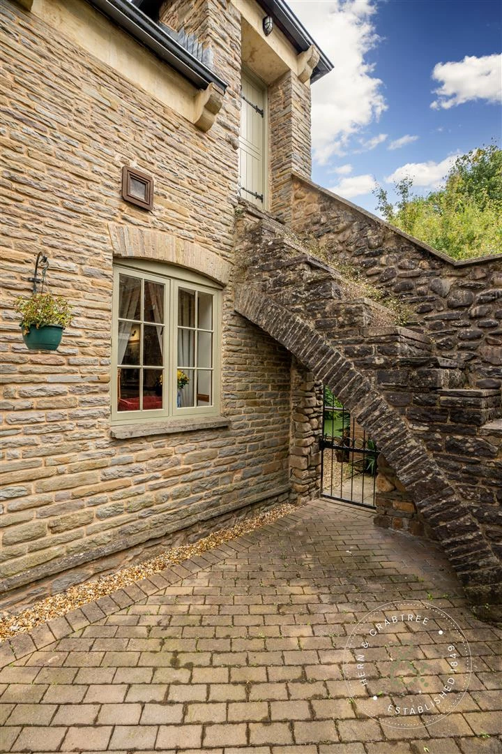 The Stables, Llandaff, Hern Crabtree (7).jpg