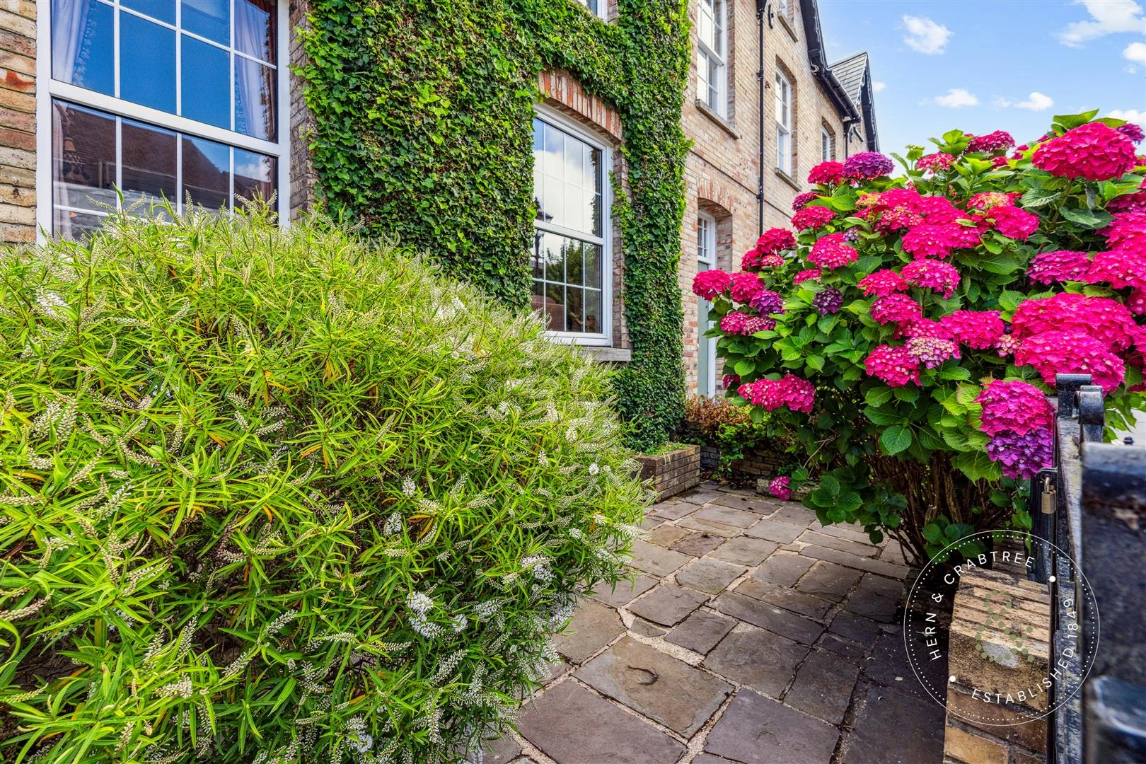 High St, Llandaff (3).jpg