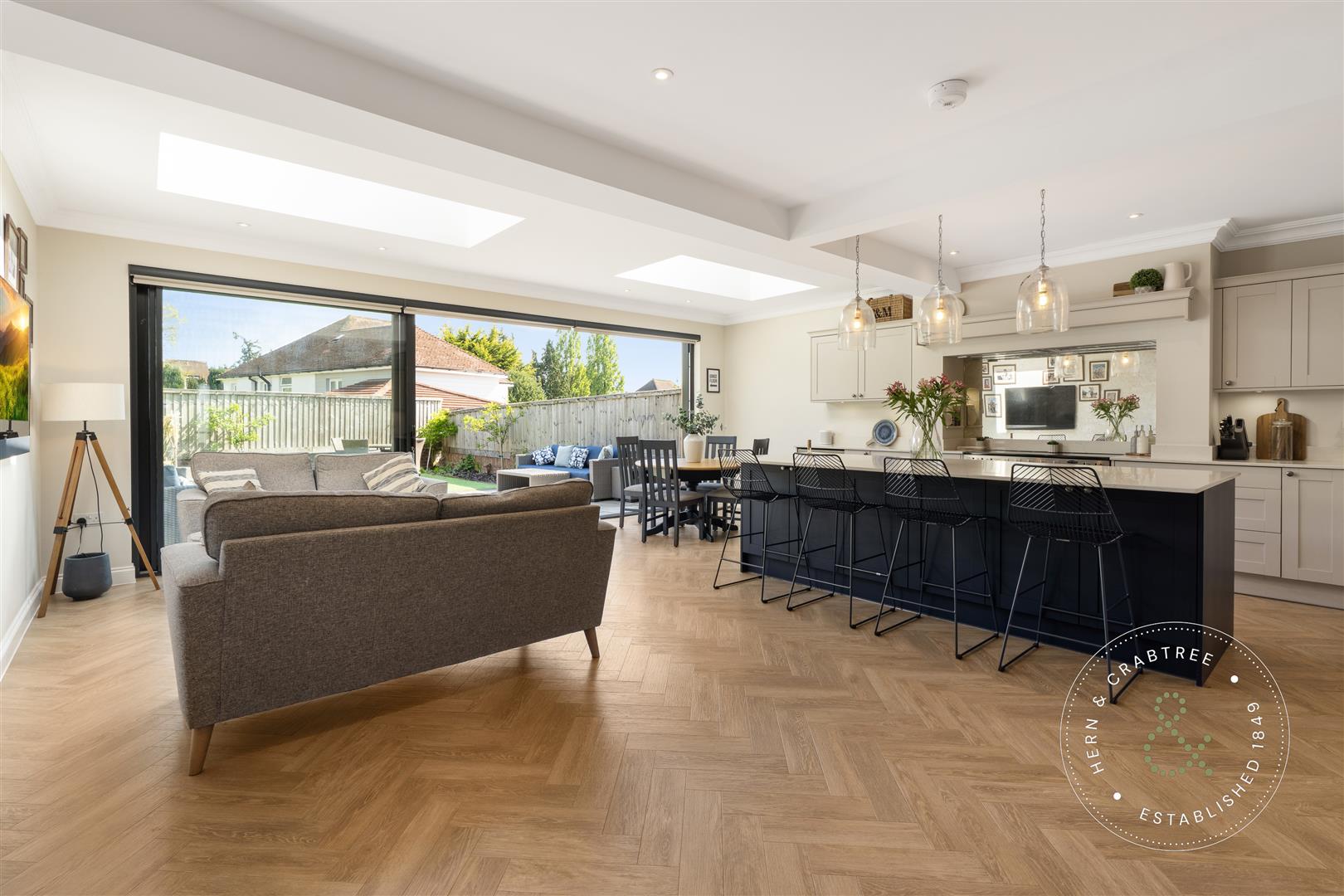 Hendre Close, Llandaff, Cardiff CF5 2HT