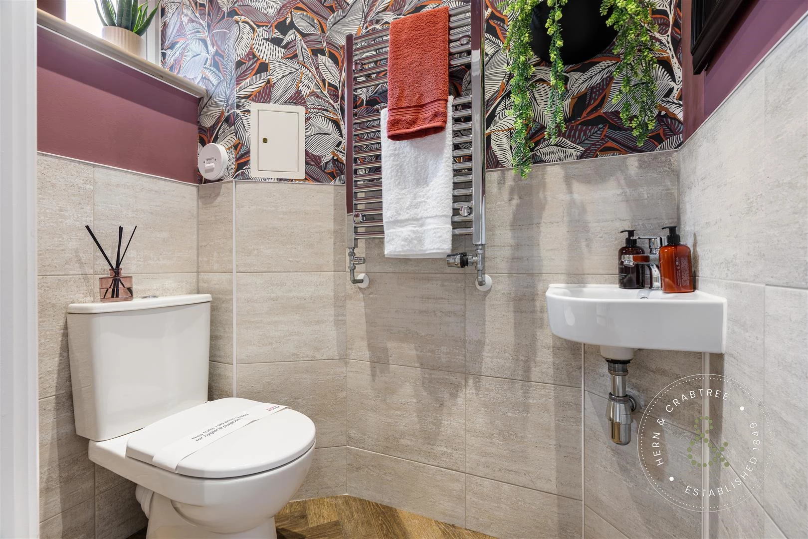 The Dale. HC. Int (5).jpg