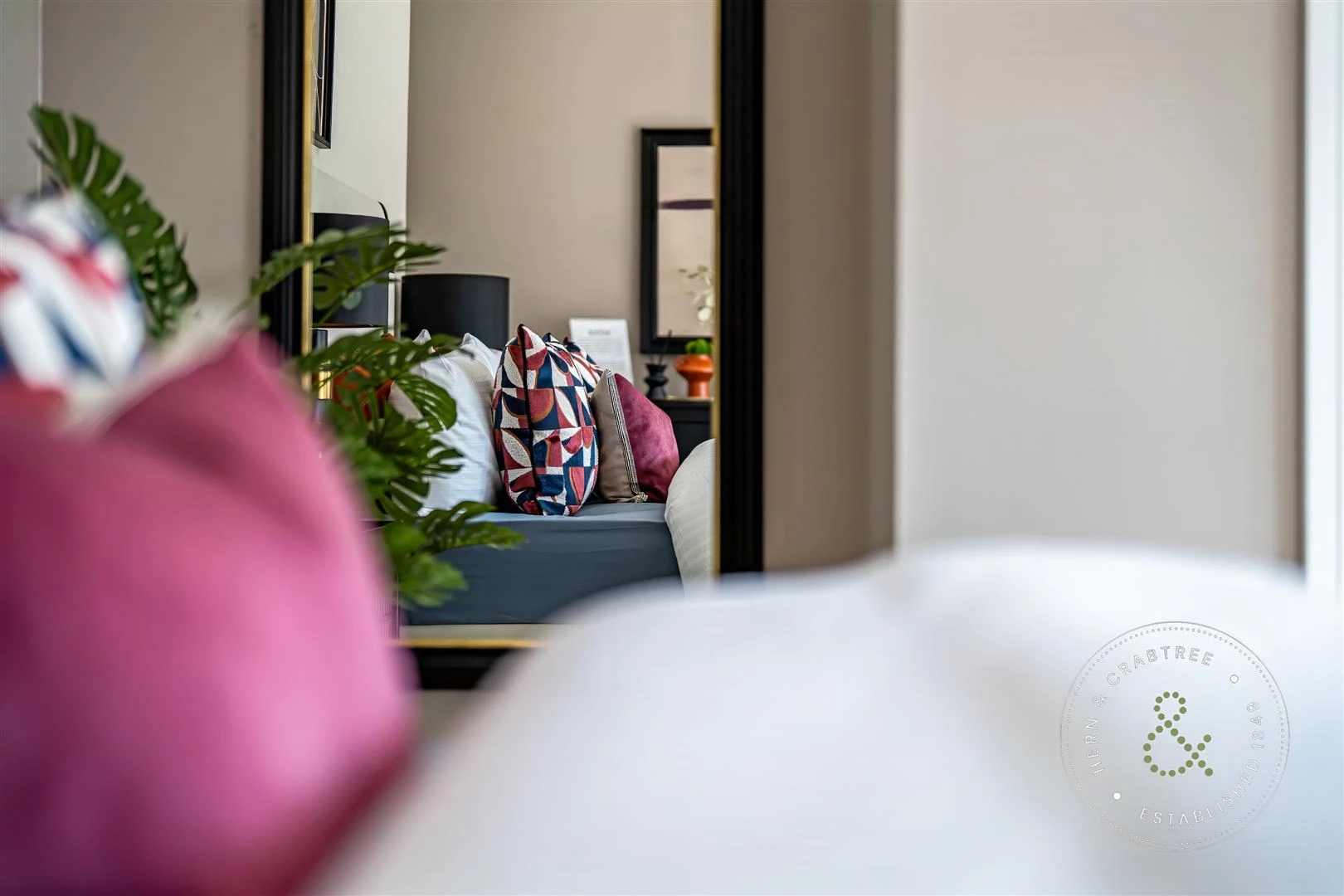 The Dale. HC. details (19).jpeg