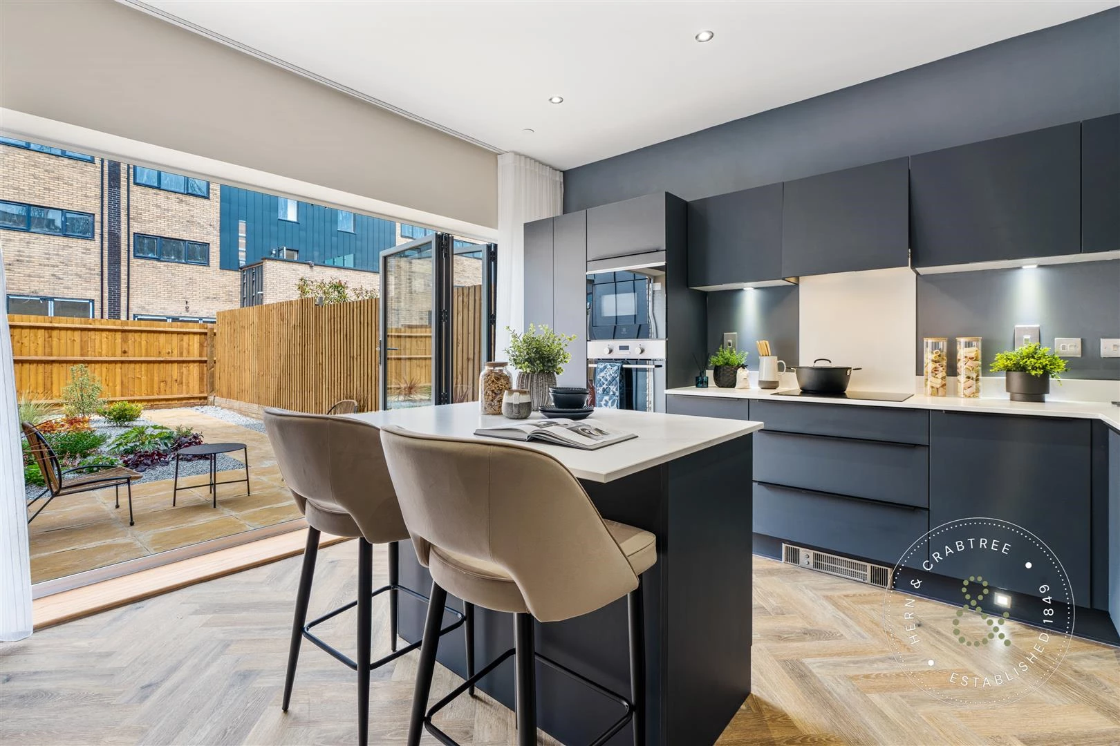 The Dale. HC. Int (12).jpg