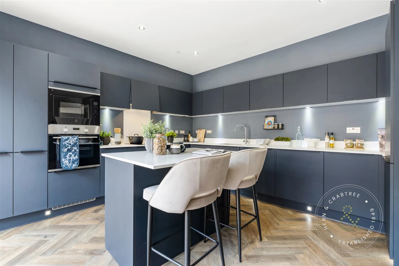 The Dale. HC. Int (8).jpg