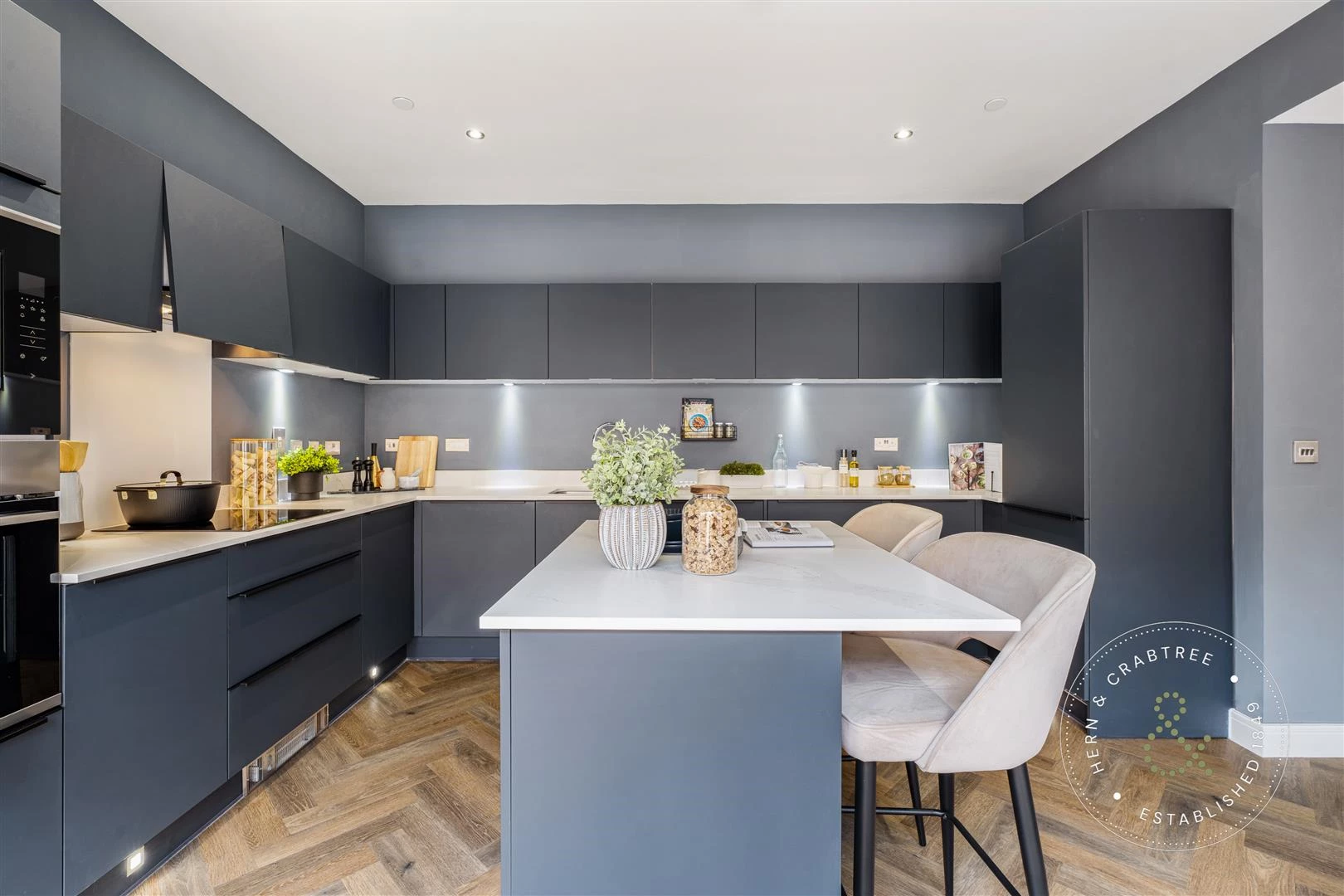 The Dale. HC. Int (9).jpg