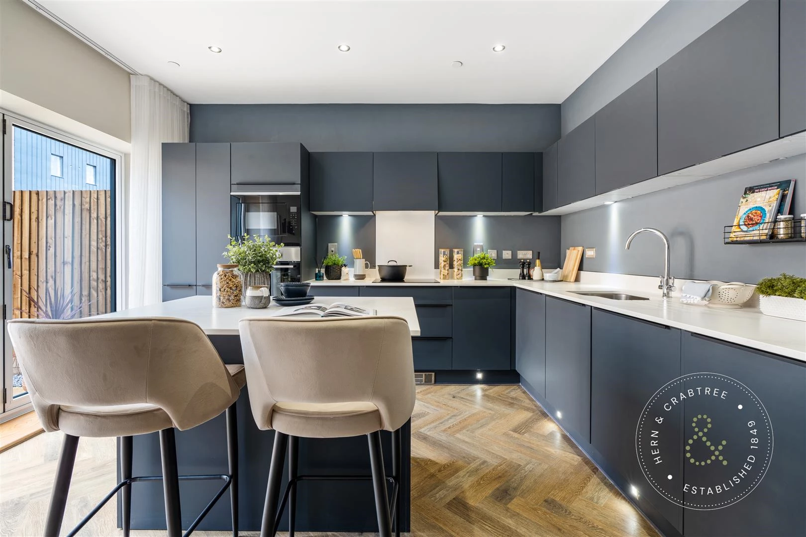 The Dale. HC. Int (11).jpg