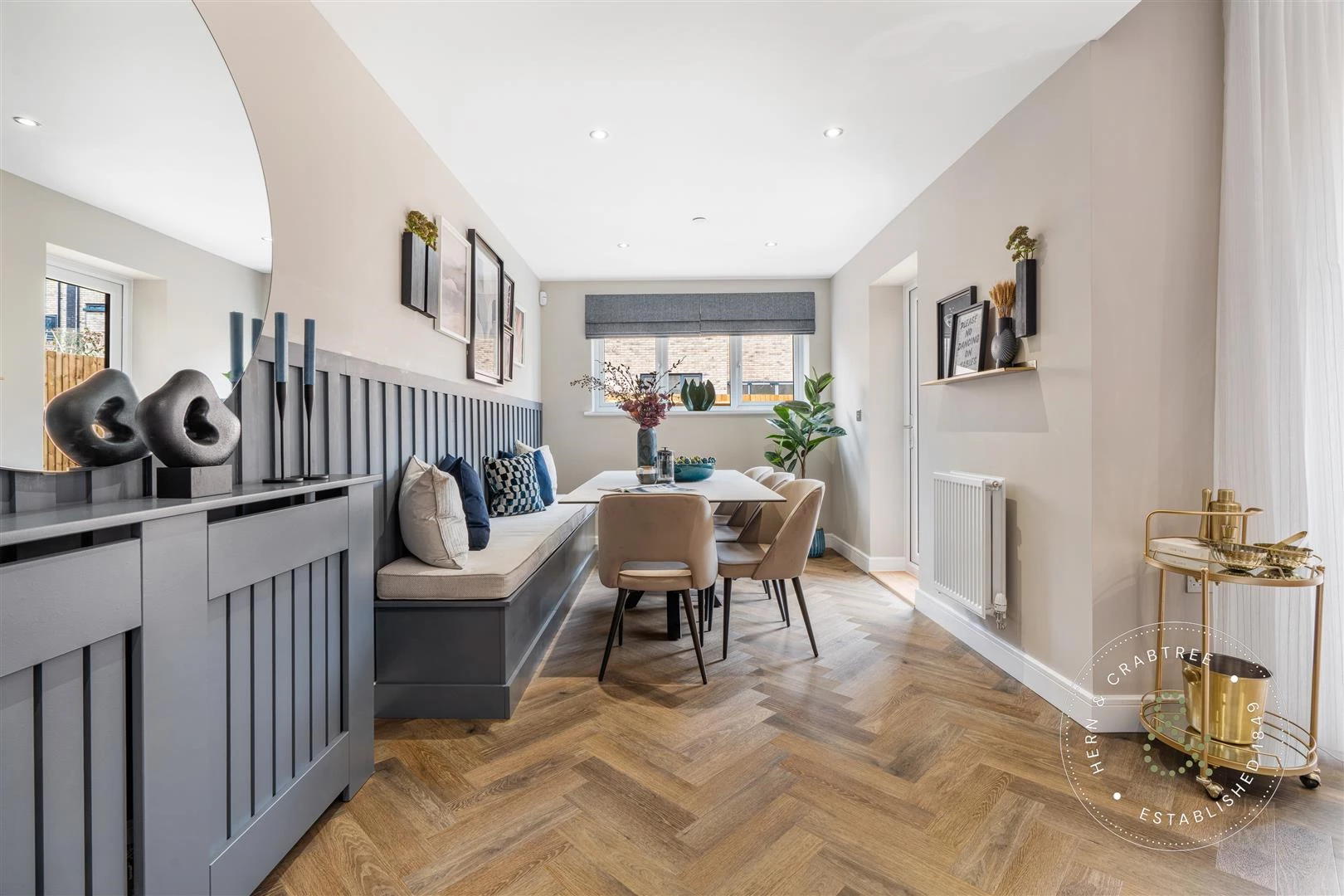 The Dale. HC. Int (15).jpg