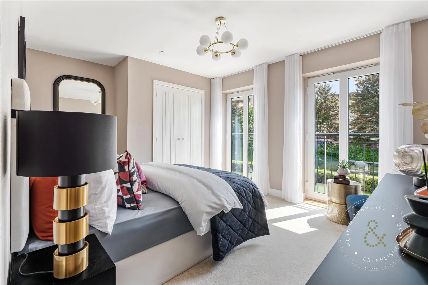 The Dale. HC. details (25).jpeg