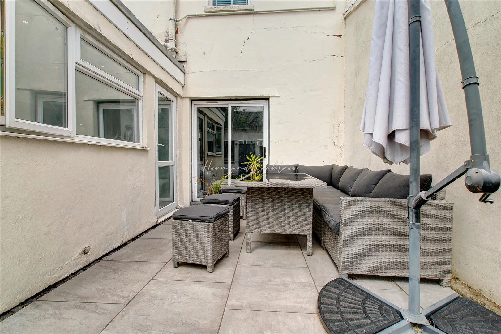 Victoria Avenue, Victoria Park, Canton, HernCrabtr