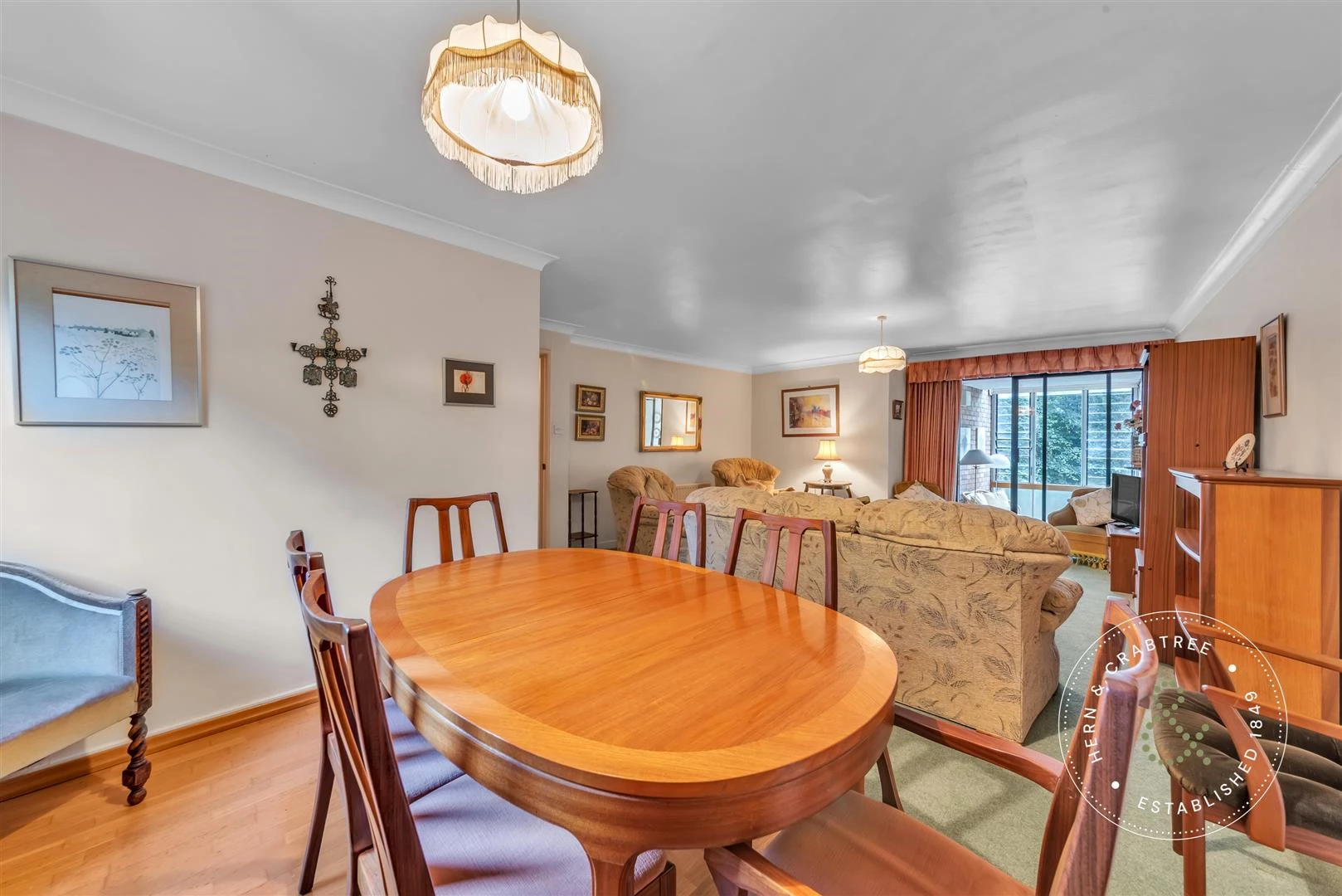 Caswell-House-11.jpg