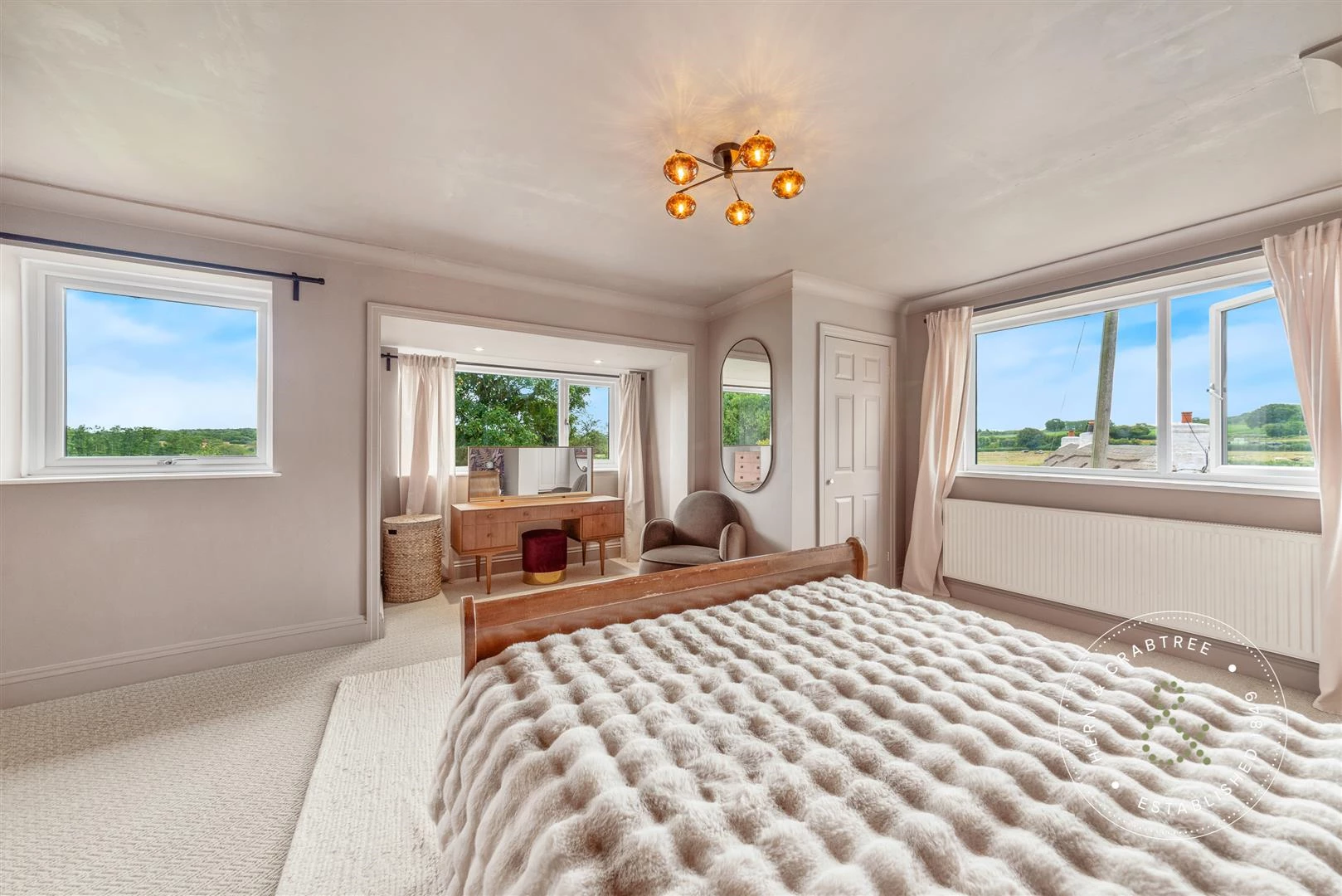 White-Crofts-02.jpg