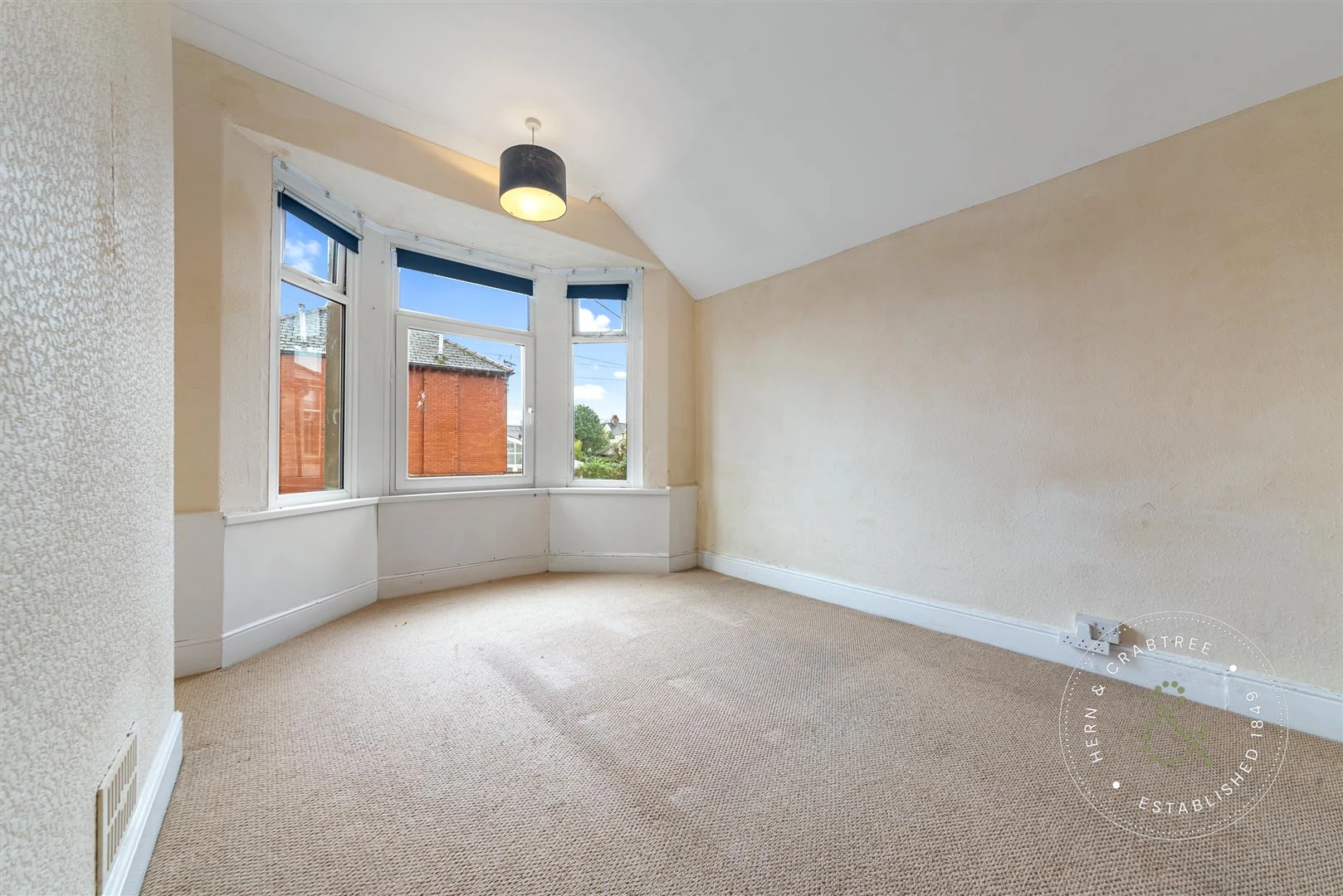 Albany-Road-First-Floor-Flat-01.jpg