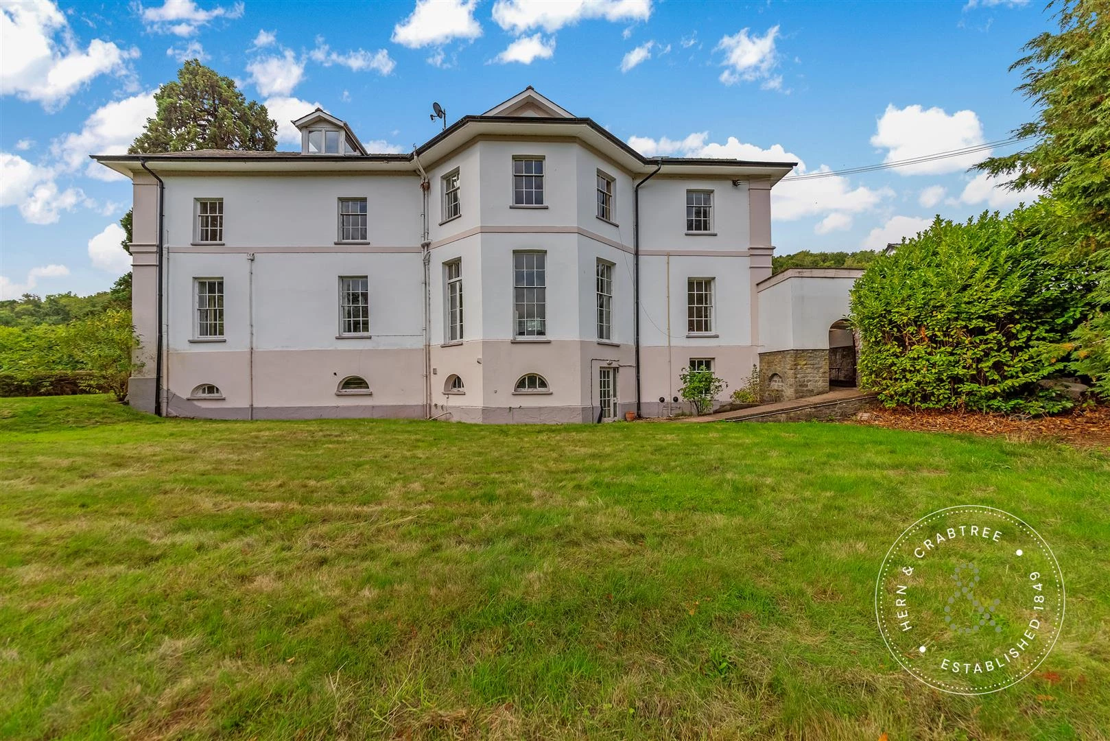 Llanwysg-House-77.jpg