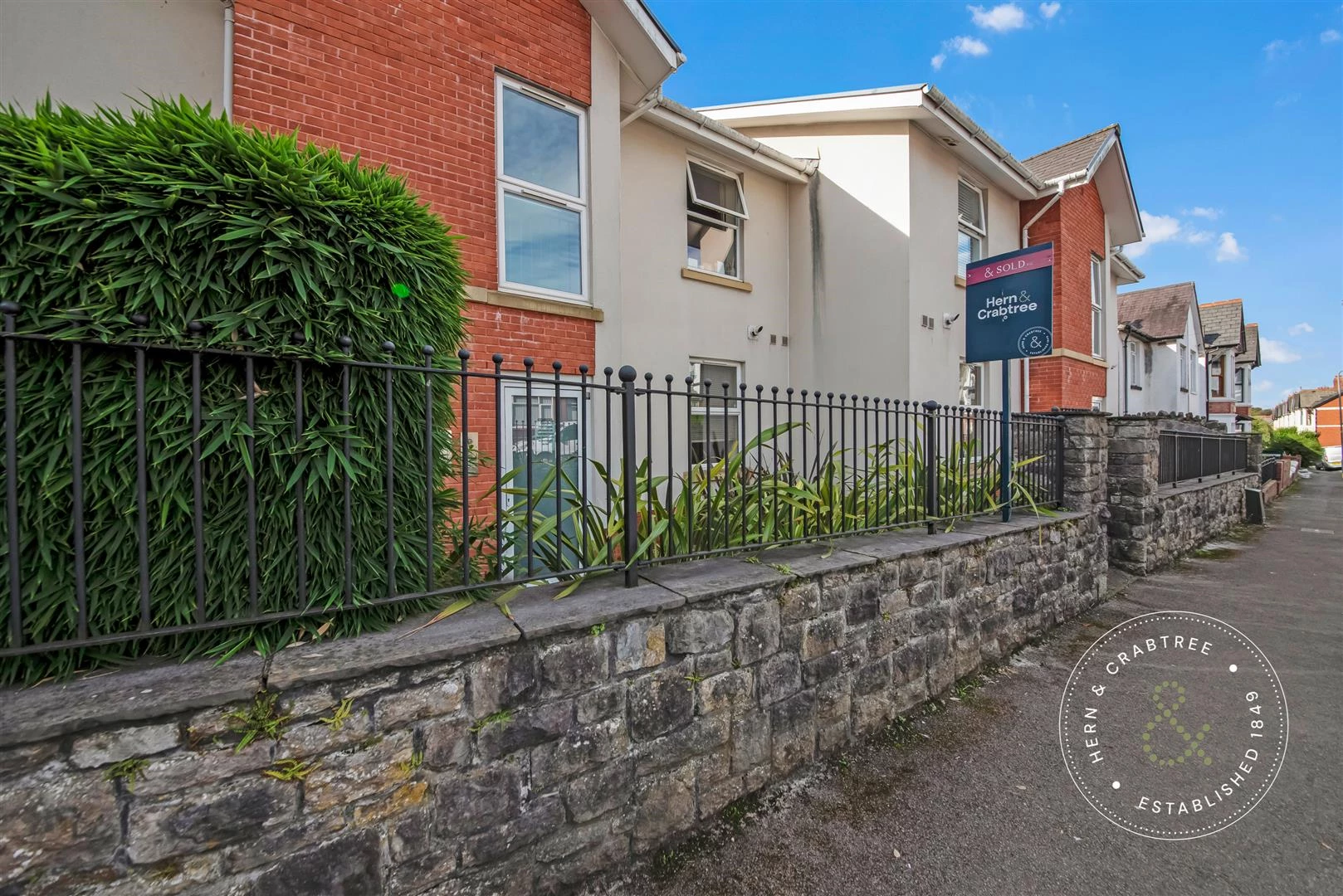 Clive-Hall-Court-19.jpg