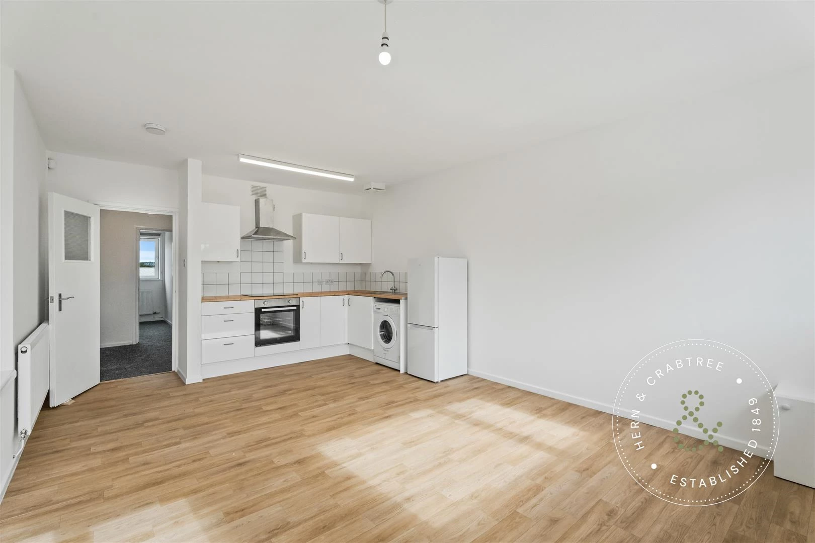 Lounge/Kitchen