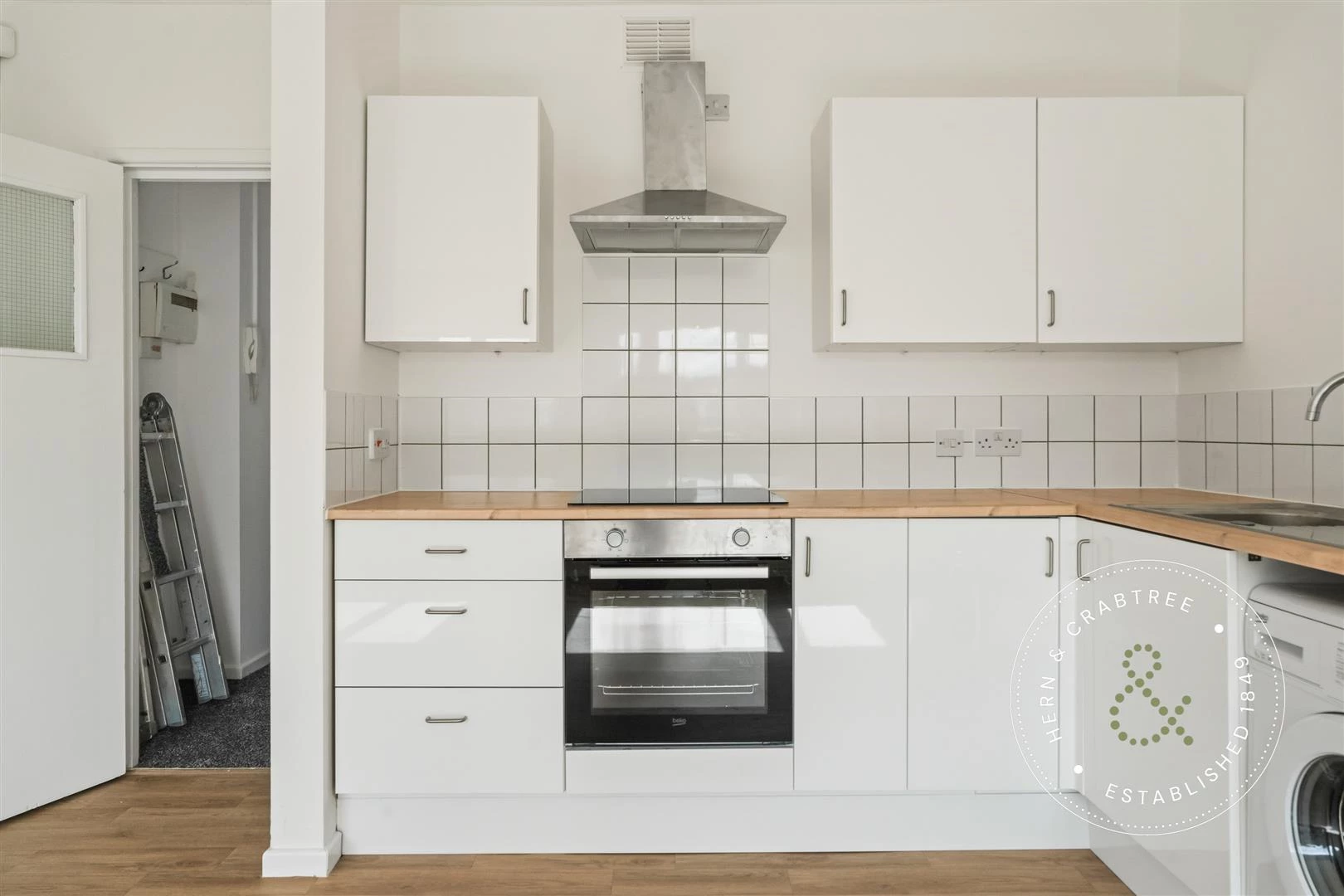 Lounge/Kitchen