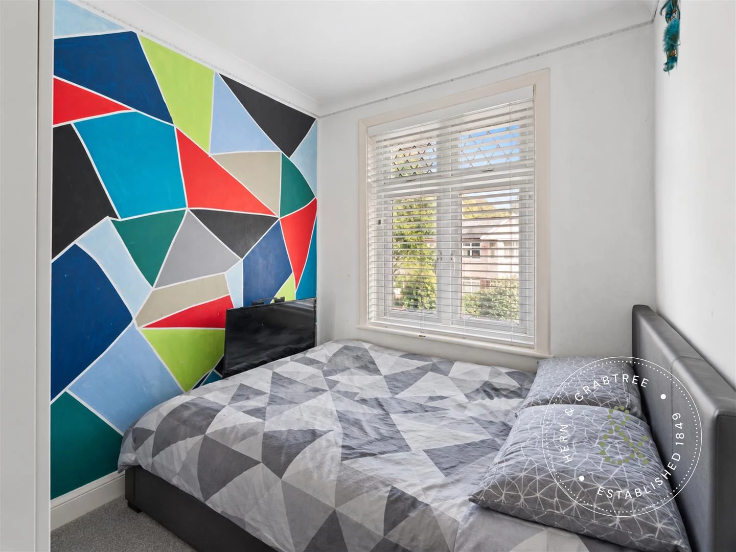 Tidy Geometric Mural Bedroom.jpg