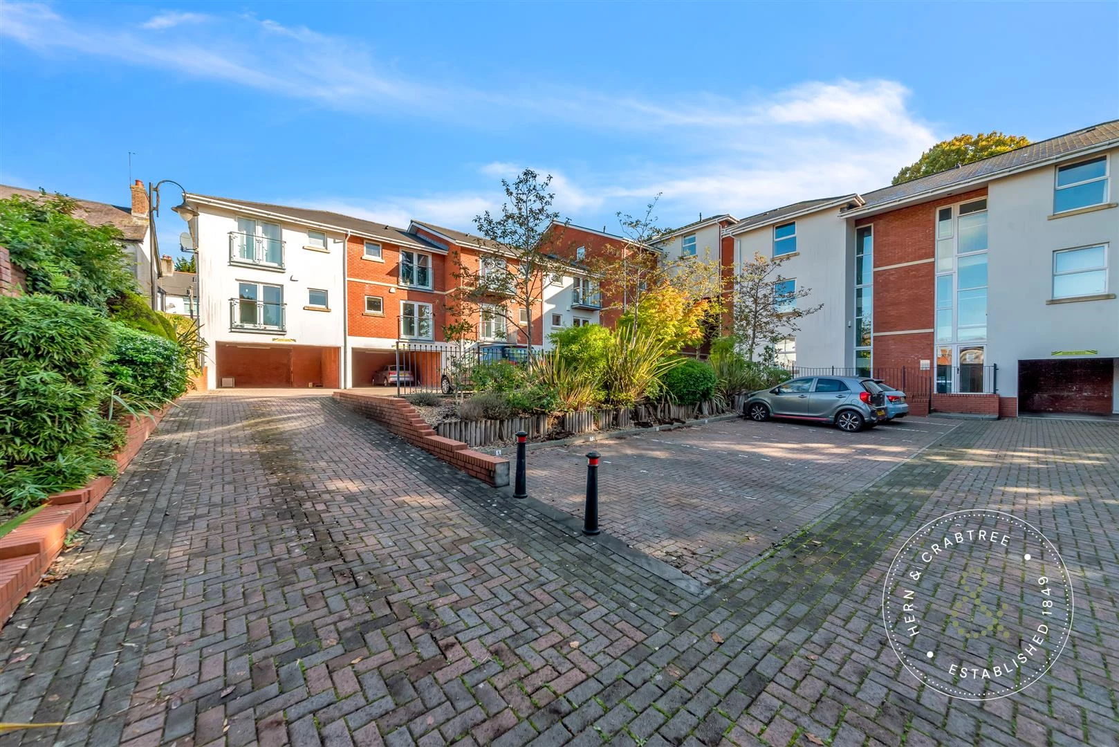 Clive-Hall-Court-17.jpg