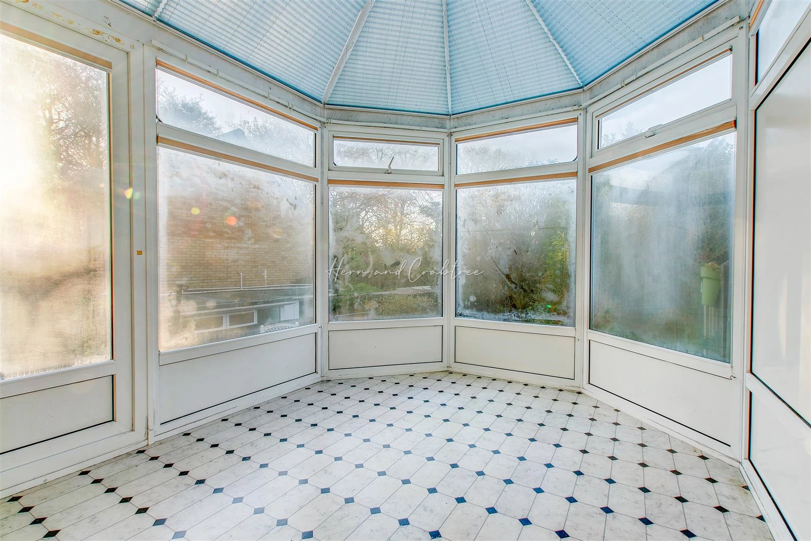 Celyn Avenue, HernCrabtree (11).jpg