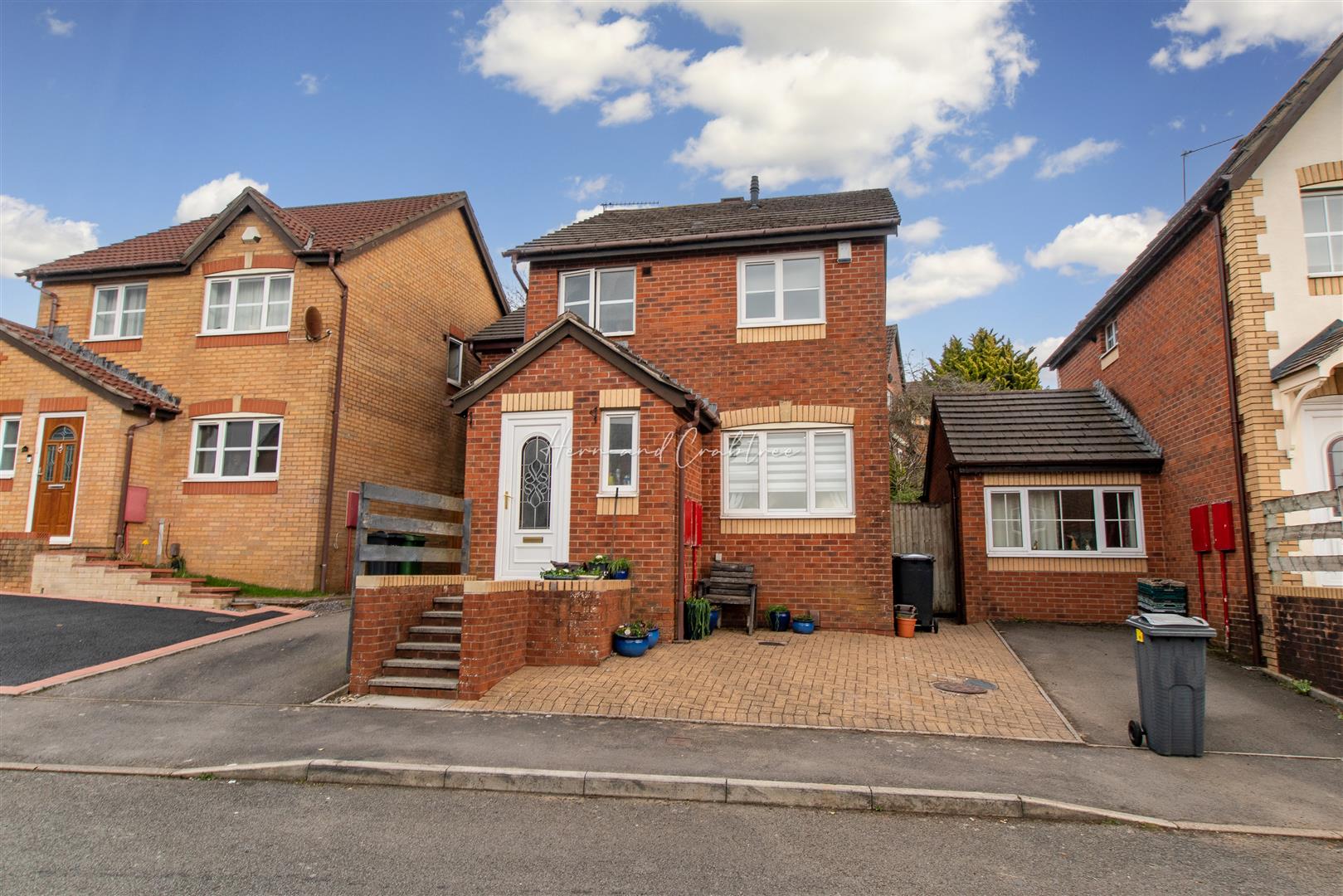 Nasturtium Way, Pontprennau, HernCrabtree (2).jpg