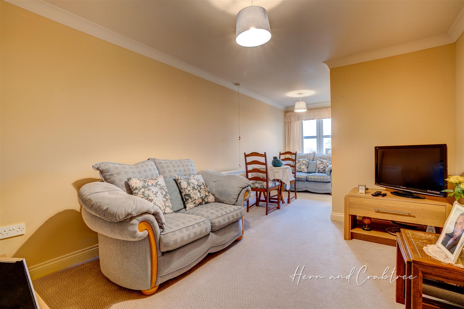 Property For Sale Latteys Close, Heath, CF14 2 Bedroom Flat Second