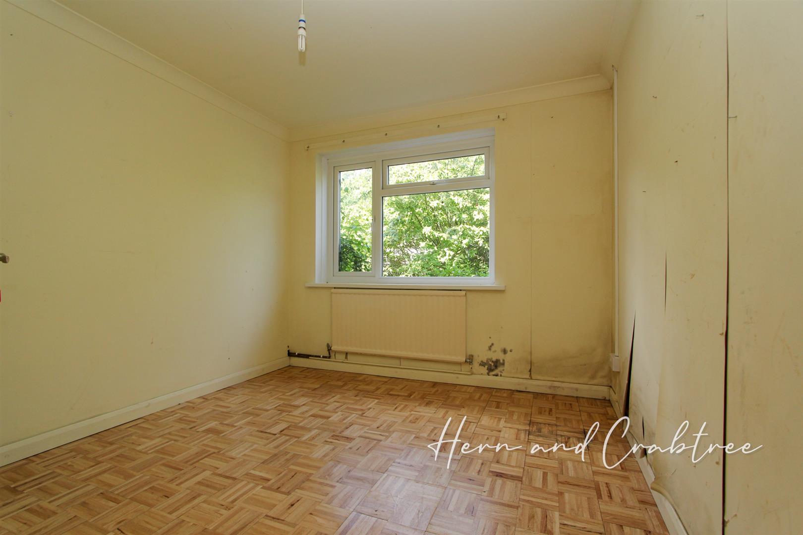 Property For Sale Castle View, Tongwynlais, CF15 2 Bedroom Bungalow