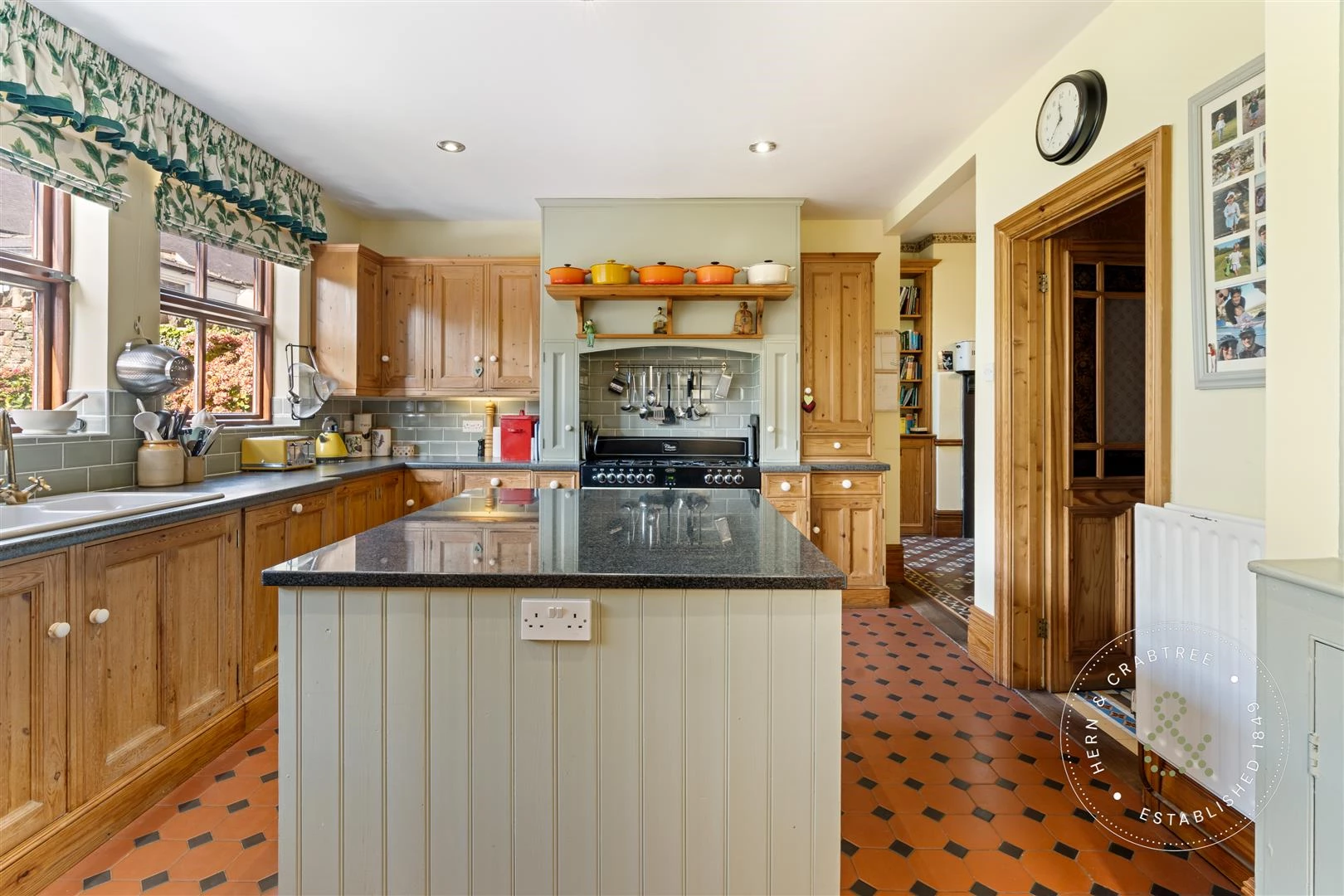 Ninian Road, Roath, Hern Crabtree (18).jpg