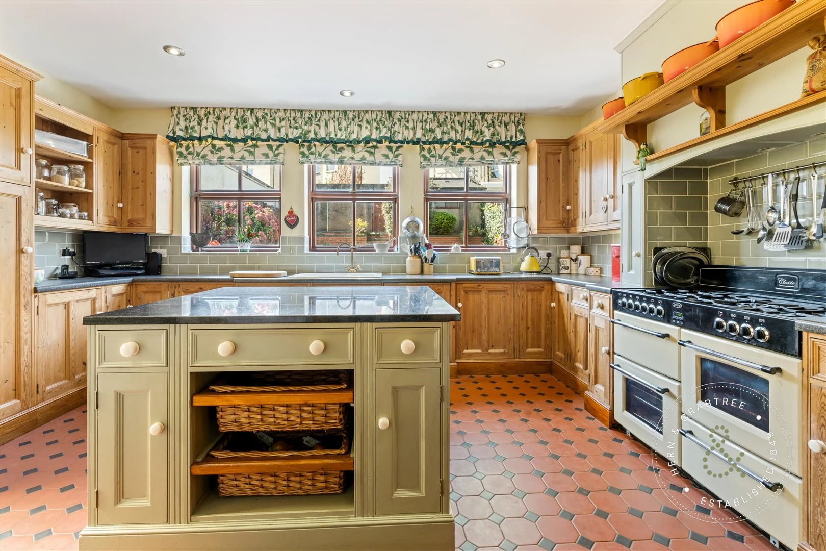 Ninian Road, Roath, Hern Crabtree (15).jpg